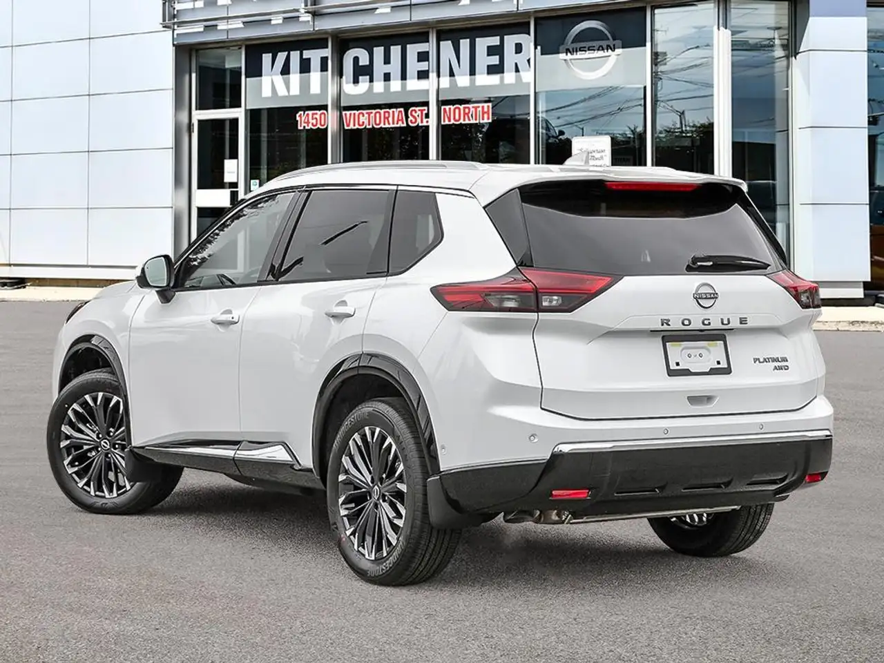 Nissan Rogue снимка Nissan Rogue