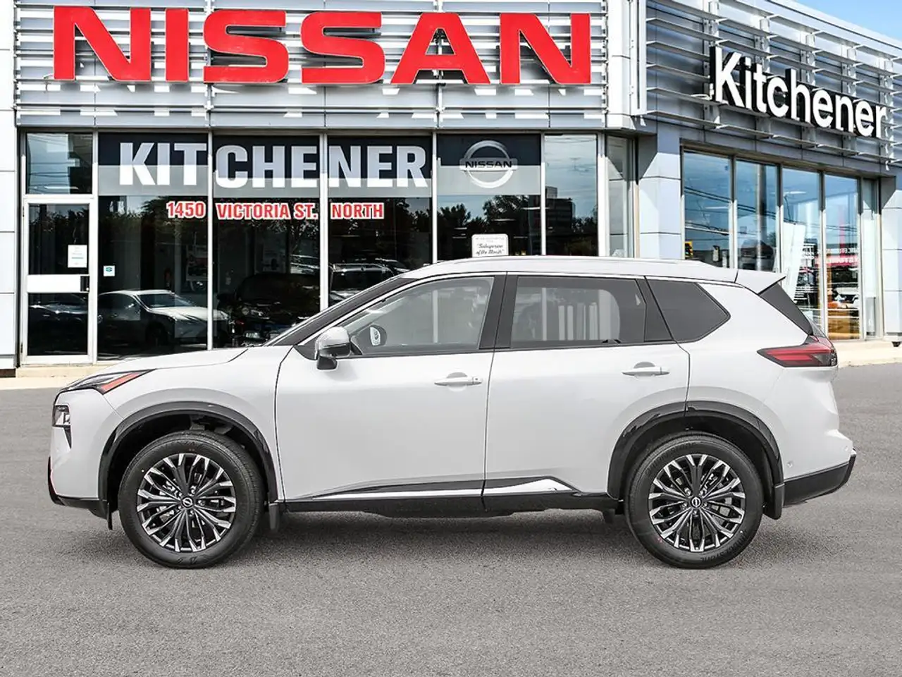 Nissan Rogue снимка Nissan Rogue