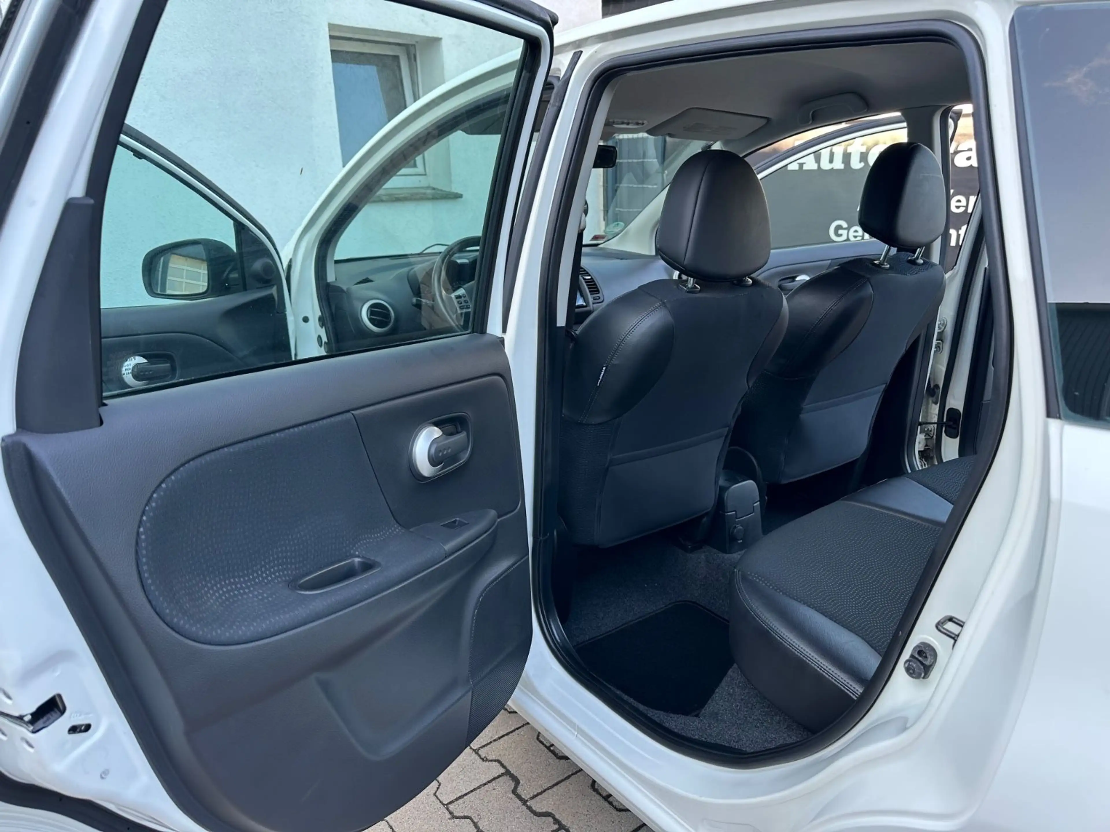 Nissan Note I-Way*1HAND*Klimaautomatik*AHK*PDC*TÜV* — photo 13
