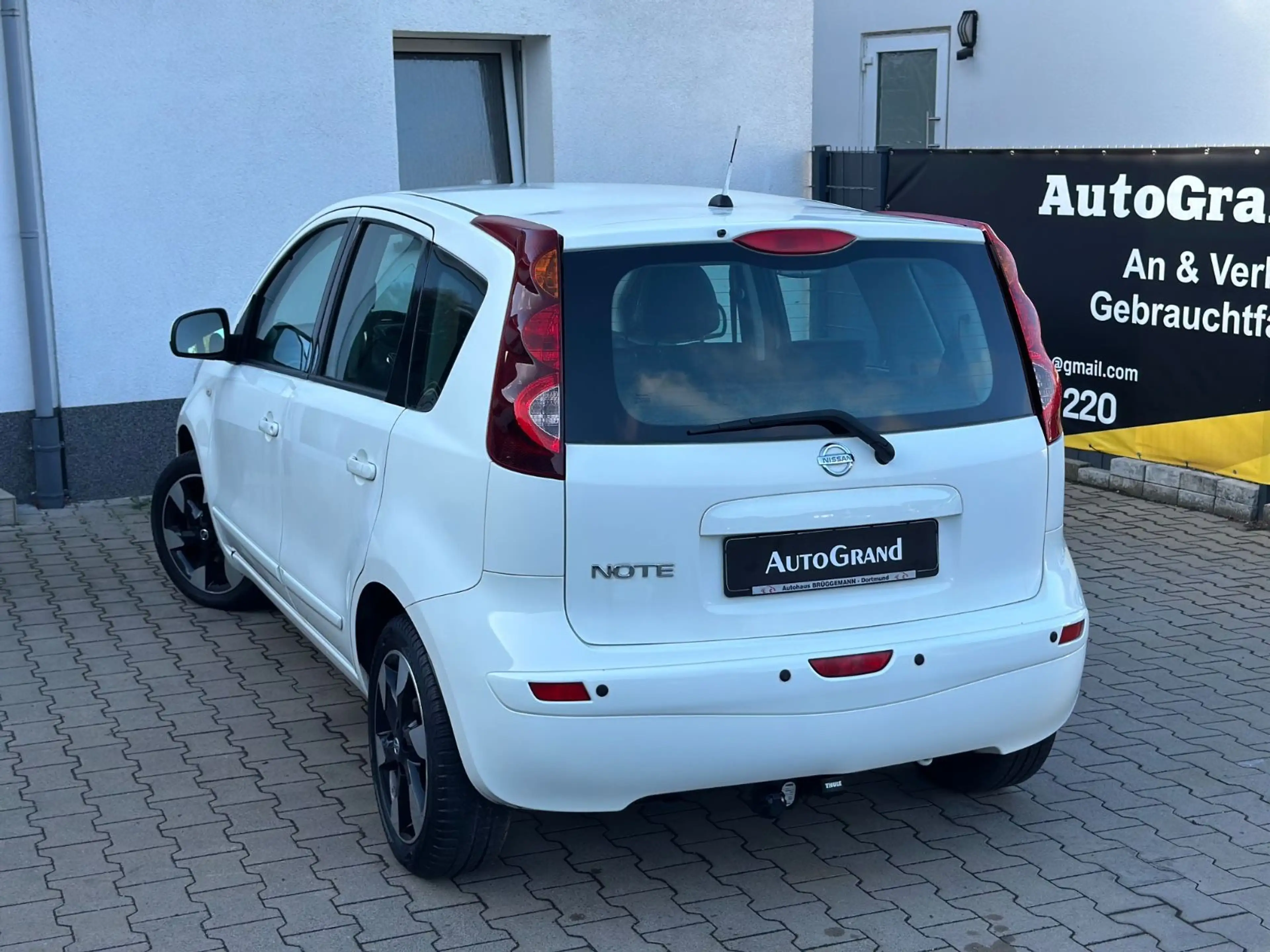 Nissan Note I-Way*1HAND*Klimaautomatik*AHK*PDC*TÜV* — photo 8