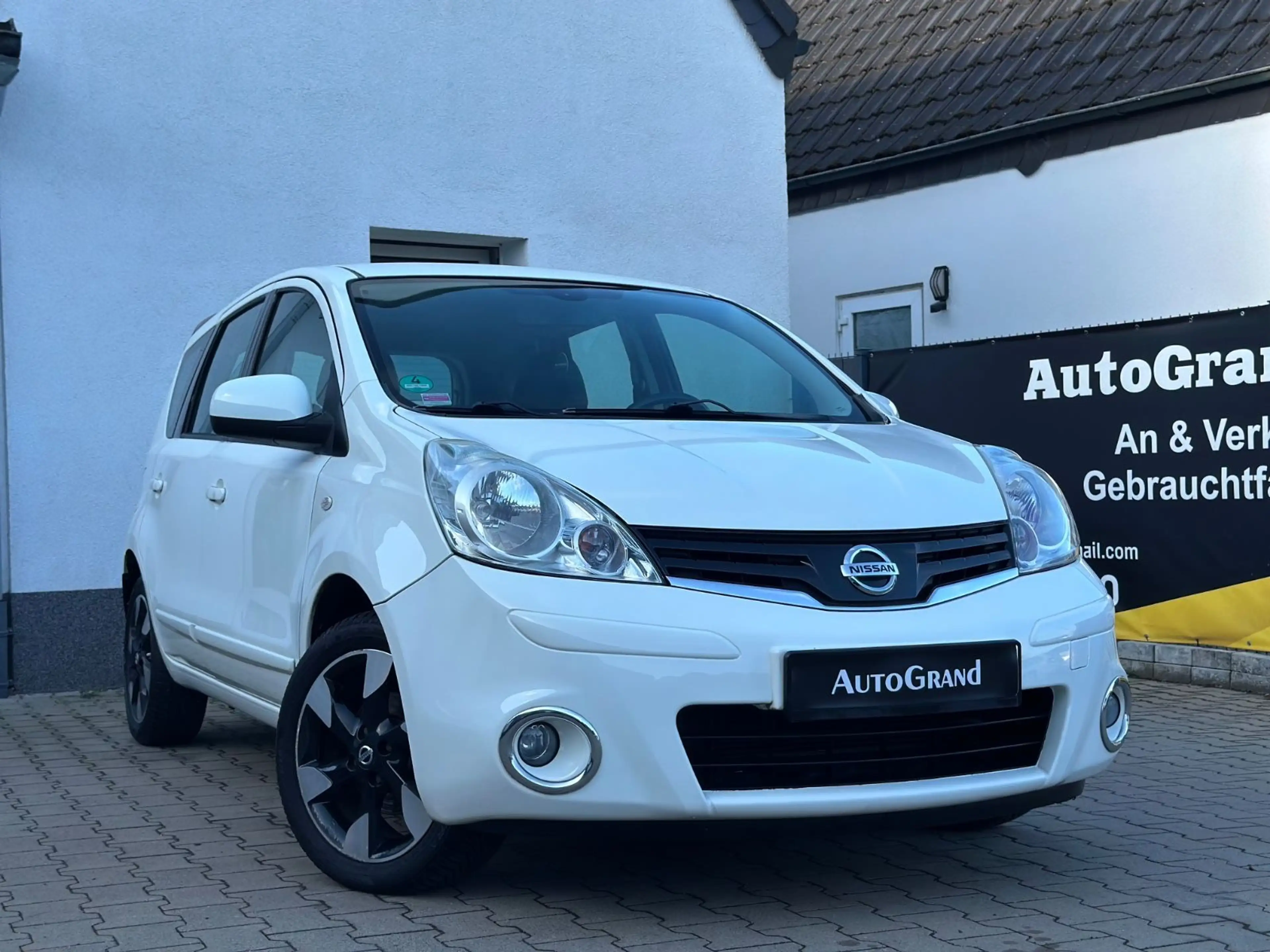 Nissan Note I-Way*1HAND*Klimaautomatik*AHK*PDC*TÜV*