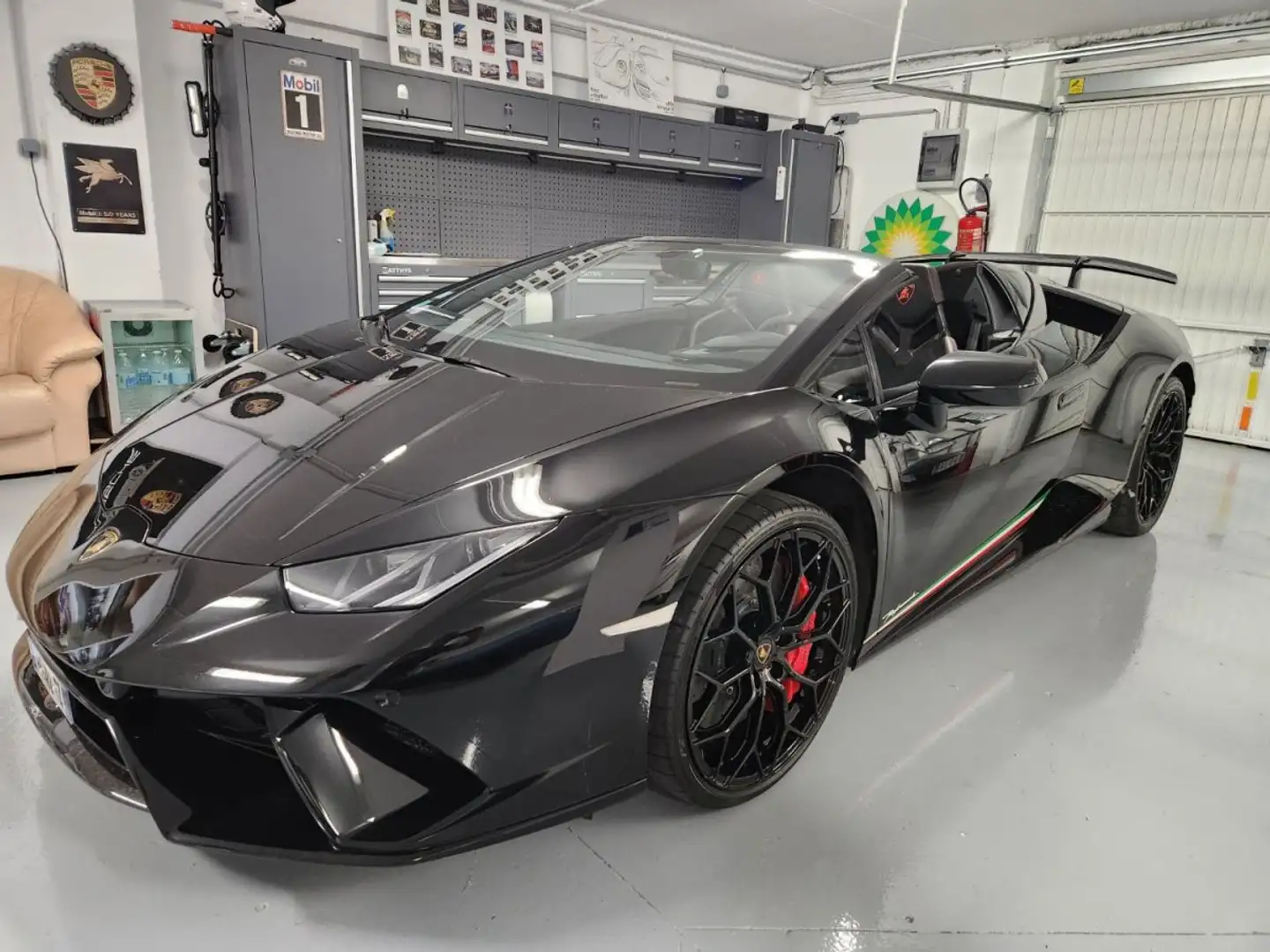 Lamborghini Huracán LAMBORGHINI HURACAN SPYDER FERFORMANTE 5.2 V10 LP 640 4WD Schwarz - 1