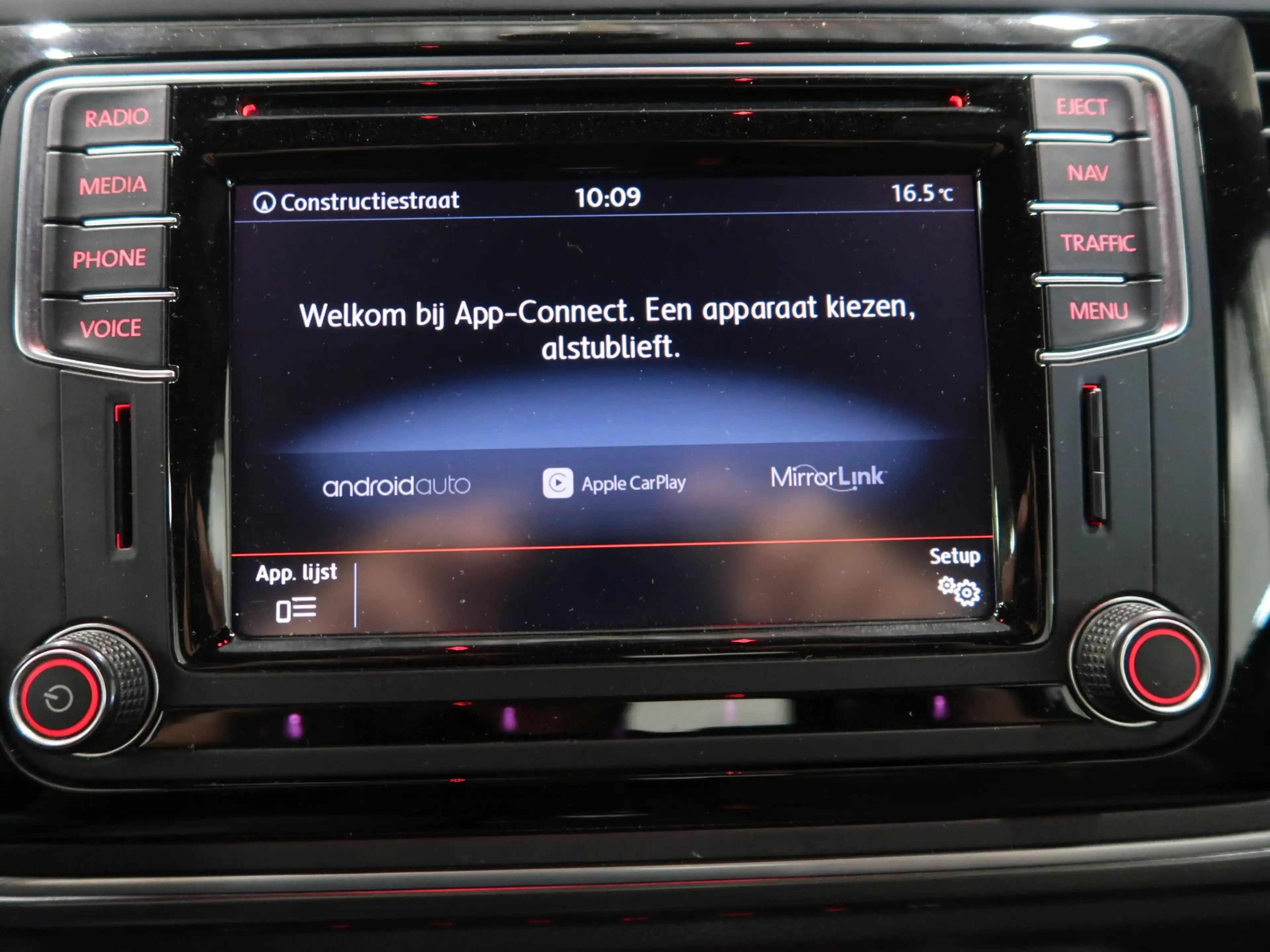 Volkswagen Beetle Cabriolet 1.2 TSI Allstar Camera Navigatie App con — photo 39