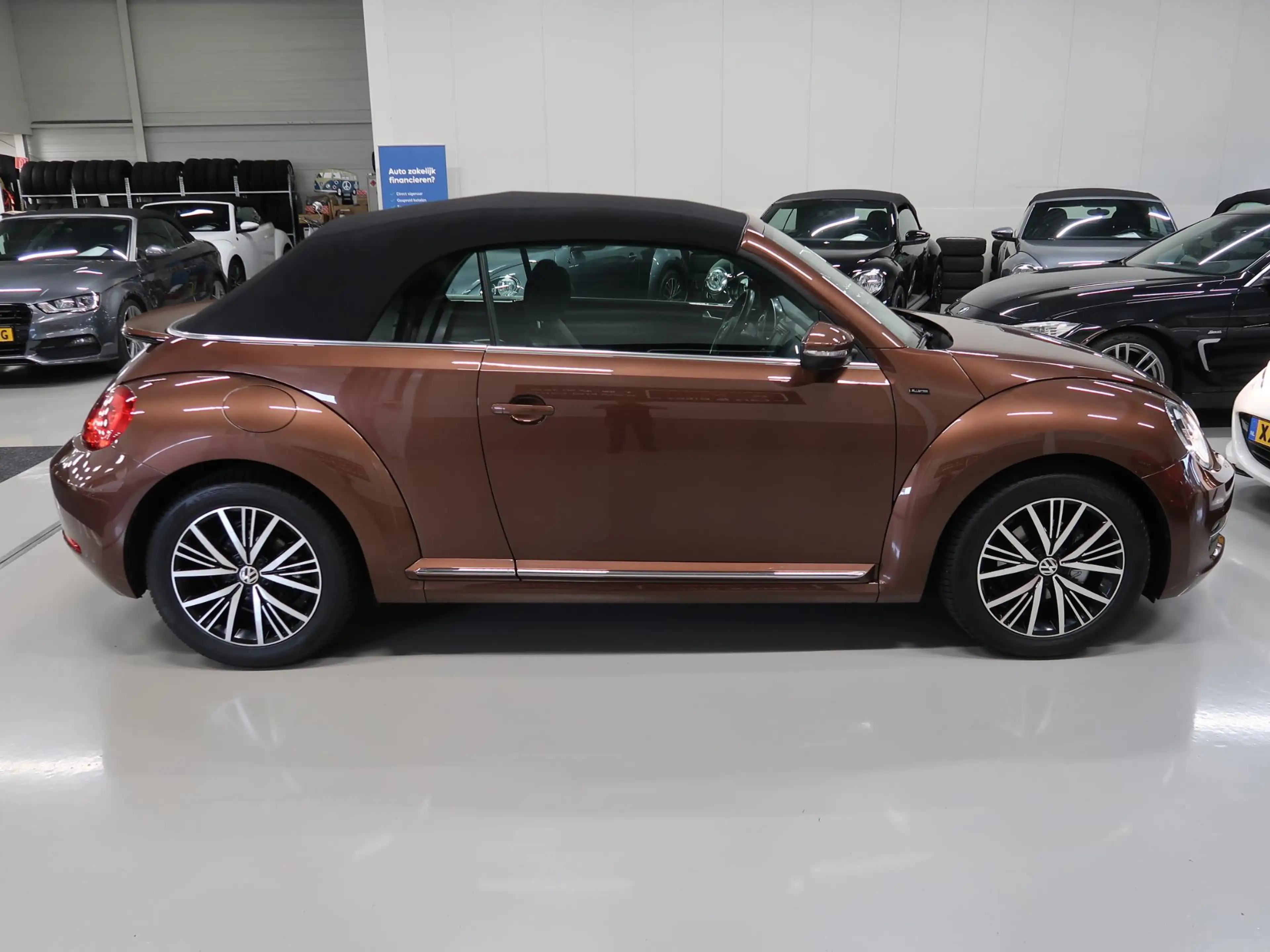 Volkswagen Beetle Cabriolet 1.2 TSI Allstar Camera Navigatie App con — photo 21