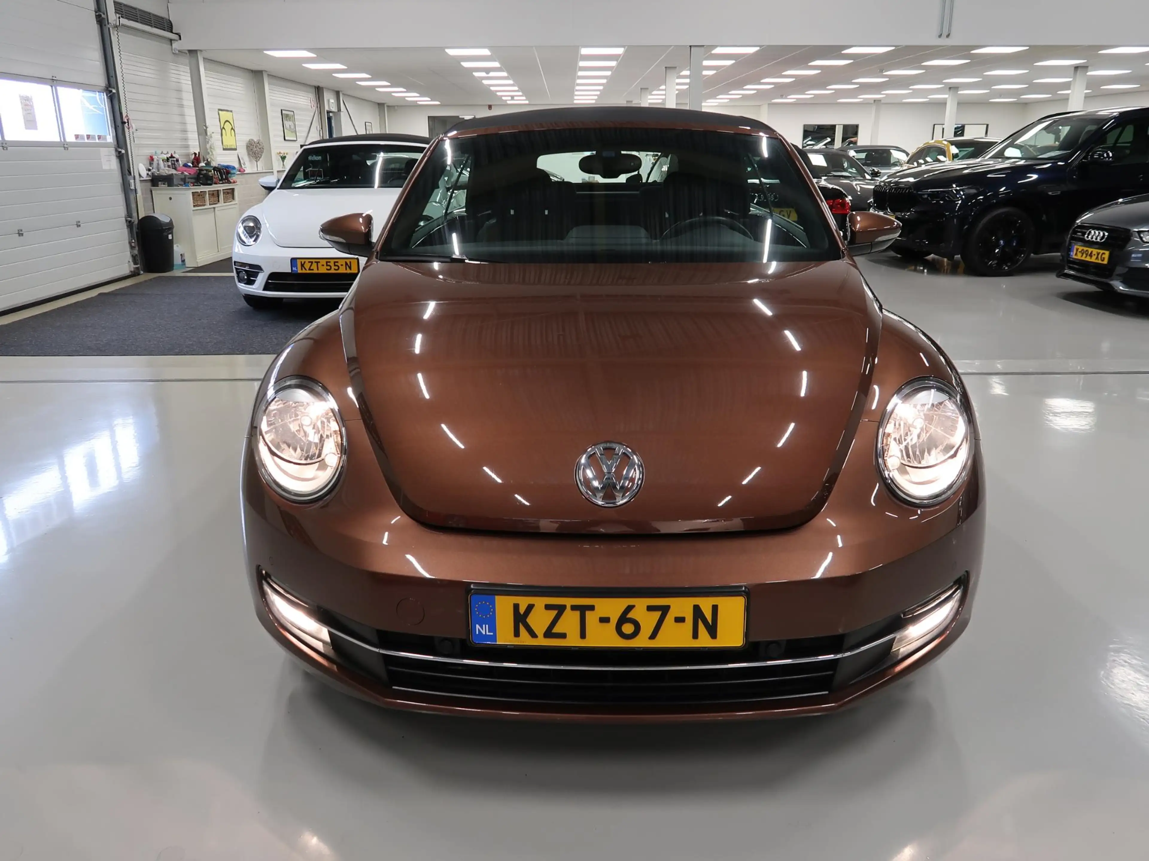 Volkswagen Beetle Cabriolet 1.2 TSI Allstar Camera Navigatie App con — photo 27