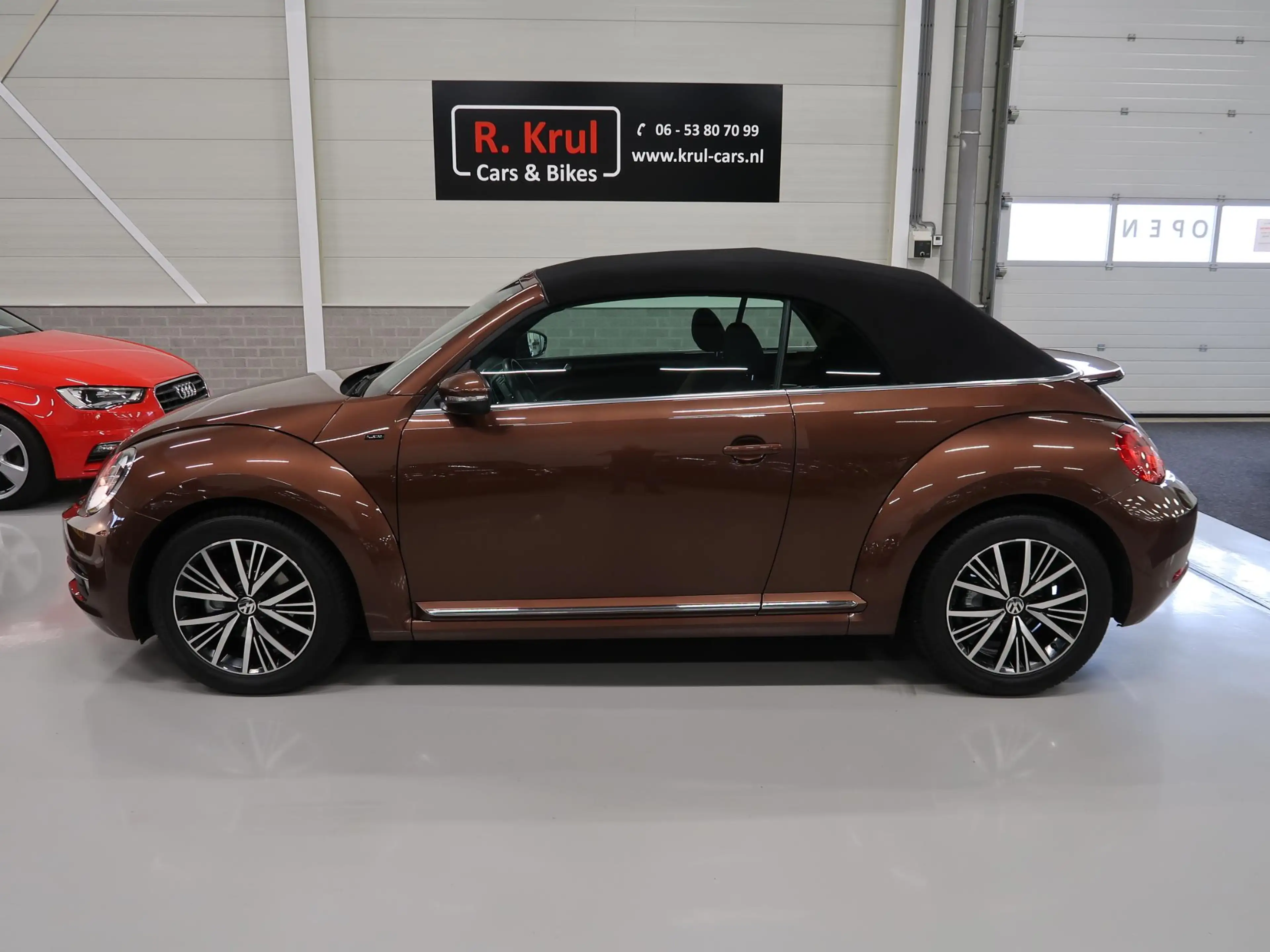 Volkswagen Beetle Cabriolet 1.2 TSI Allstar Camera Navigatie App con — photo 4
