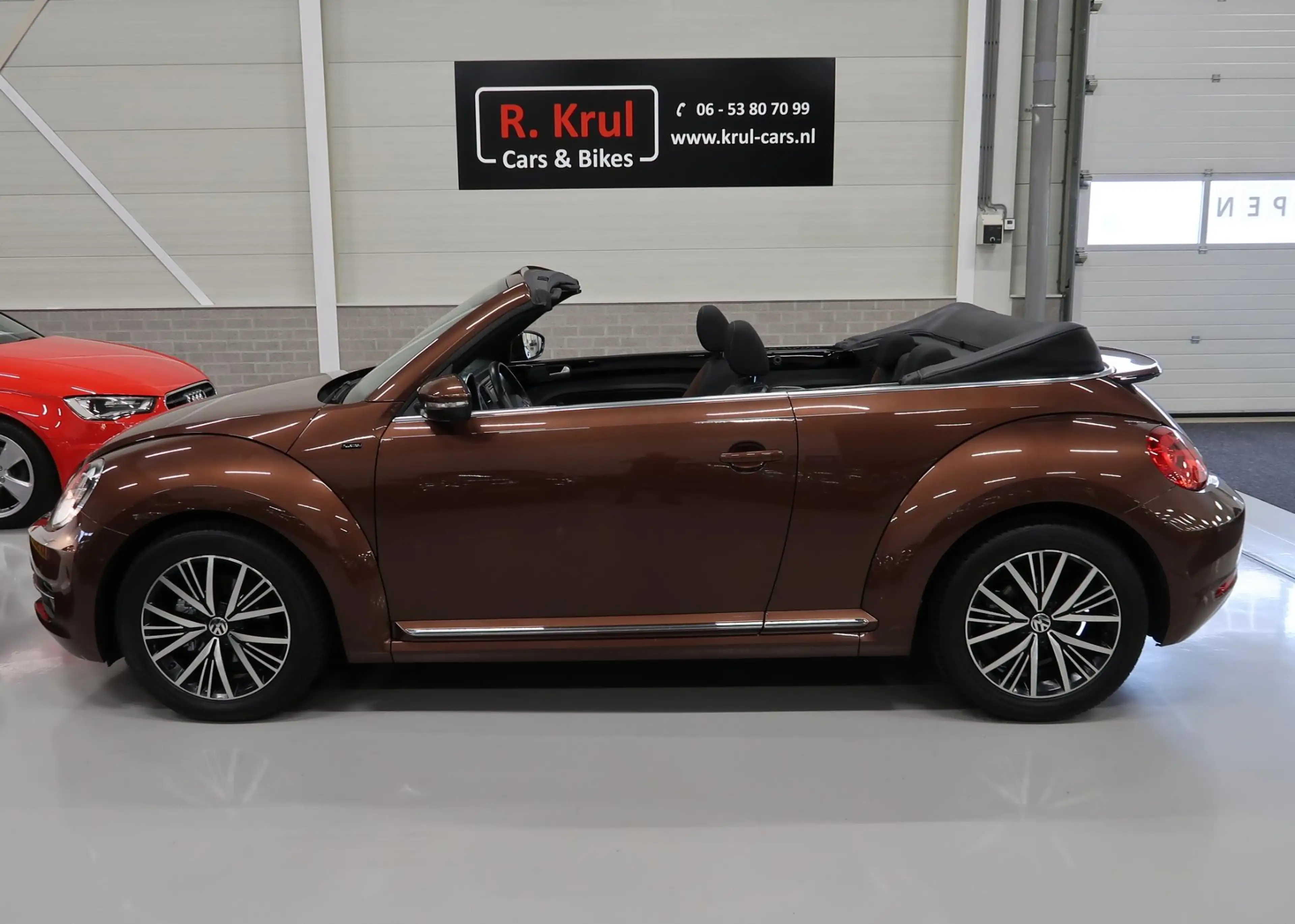 Volkswagen Beetle Cabriolet 1.2 TSI Allstar Camera Navigatie App con — photo 3