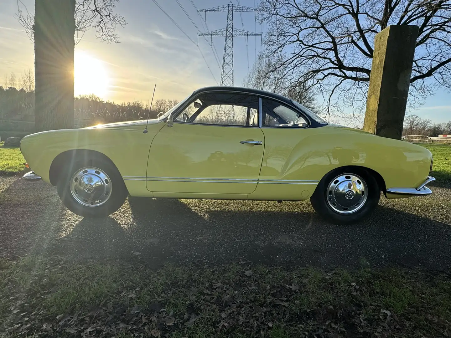 Volkswagen Karmann Ghia 1500 Galben - 1