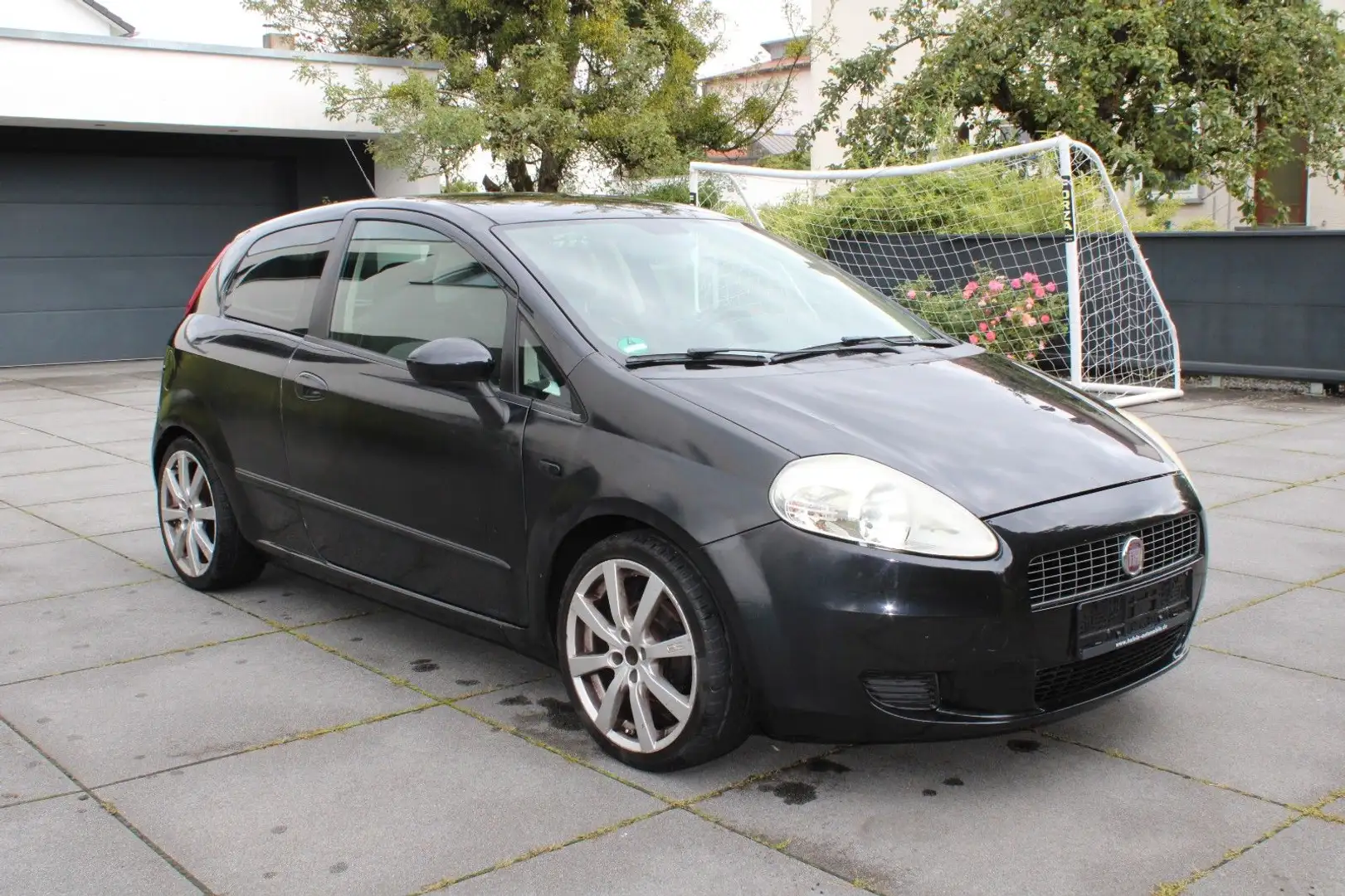 Fiat Punto 1.4 8V Active**KLIMA/OZ** Schwarz - 2