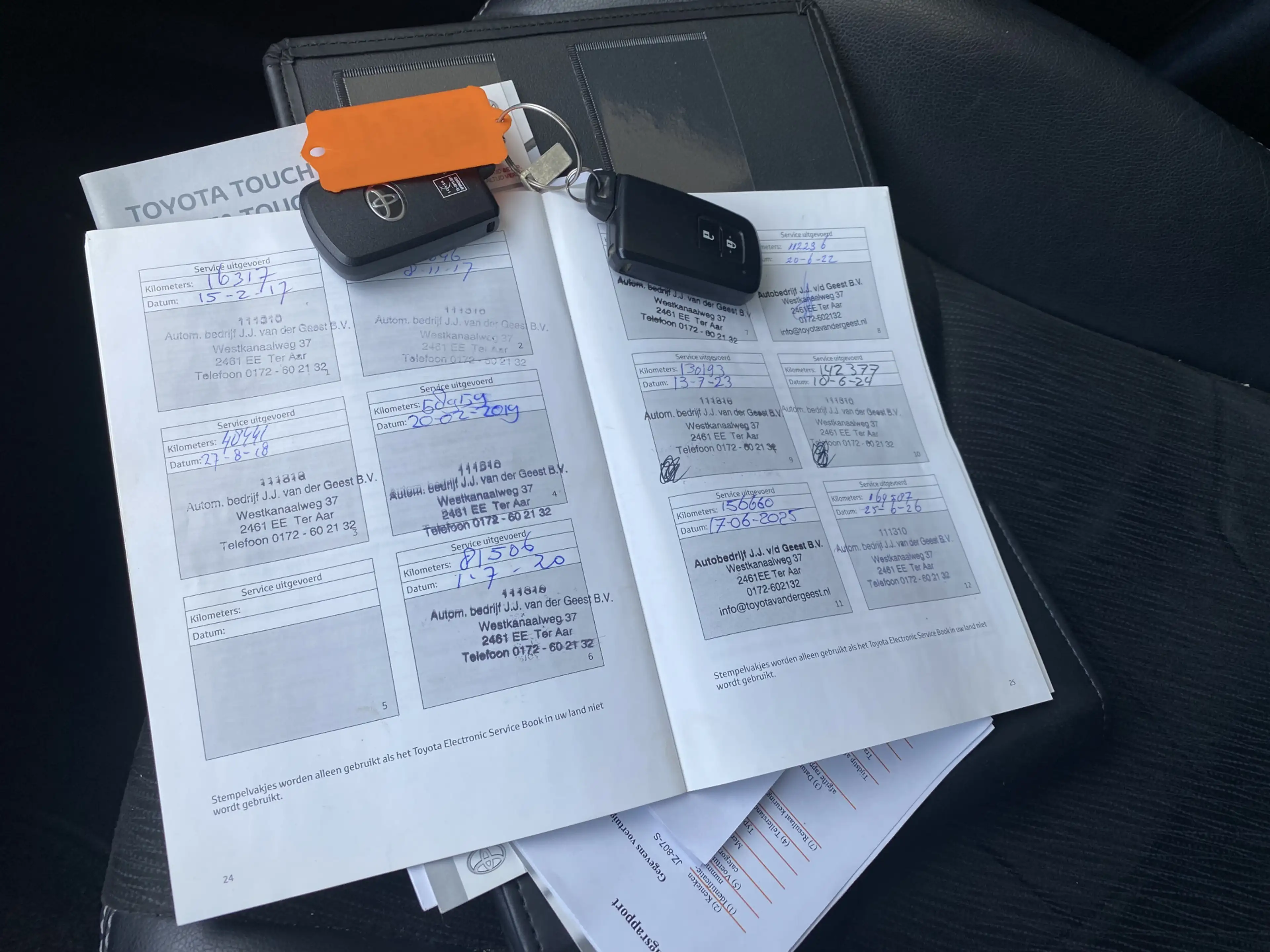 Toyota Prius+ 1.8 Business Plus — photo 17