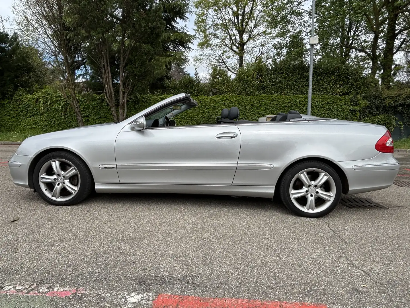 Mercedes-Benz CLK 200 Cabrio k tps Avantgarde - 2