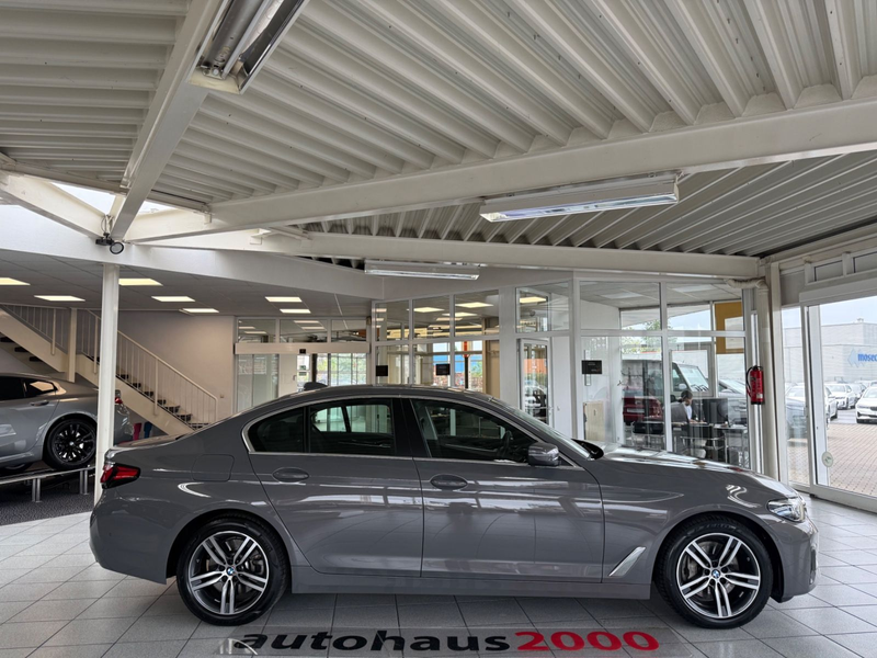 BMW 530 d Lim. xDrive AUT./LED/CAM/SHK/A.TEMPO — photo 2