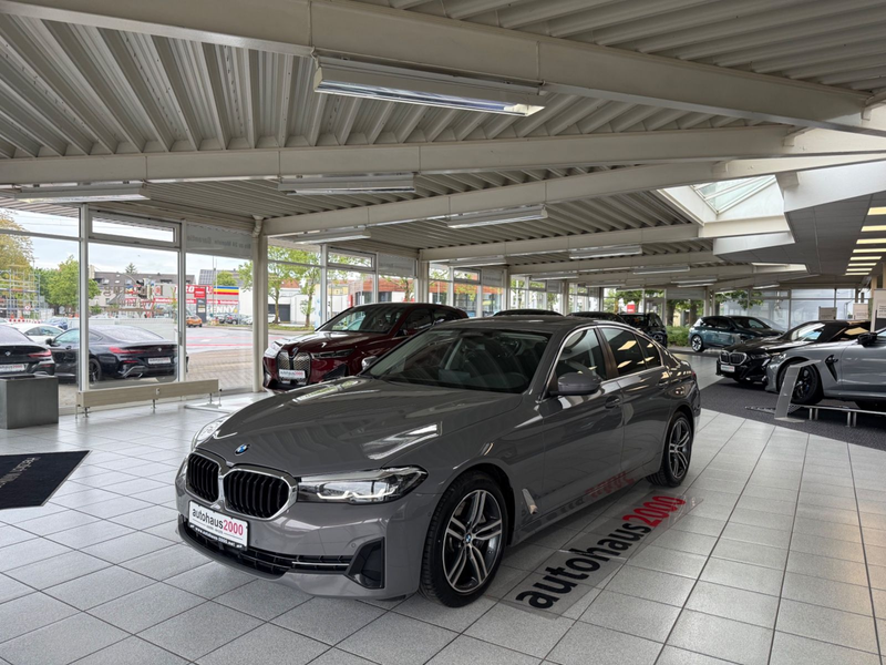 BMW 530 d Lim. xDrive AUT./LED/CAM/SHK/A.TEMPO — photo 4