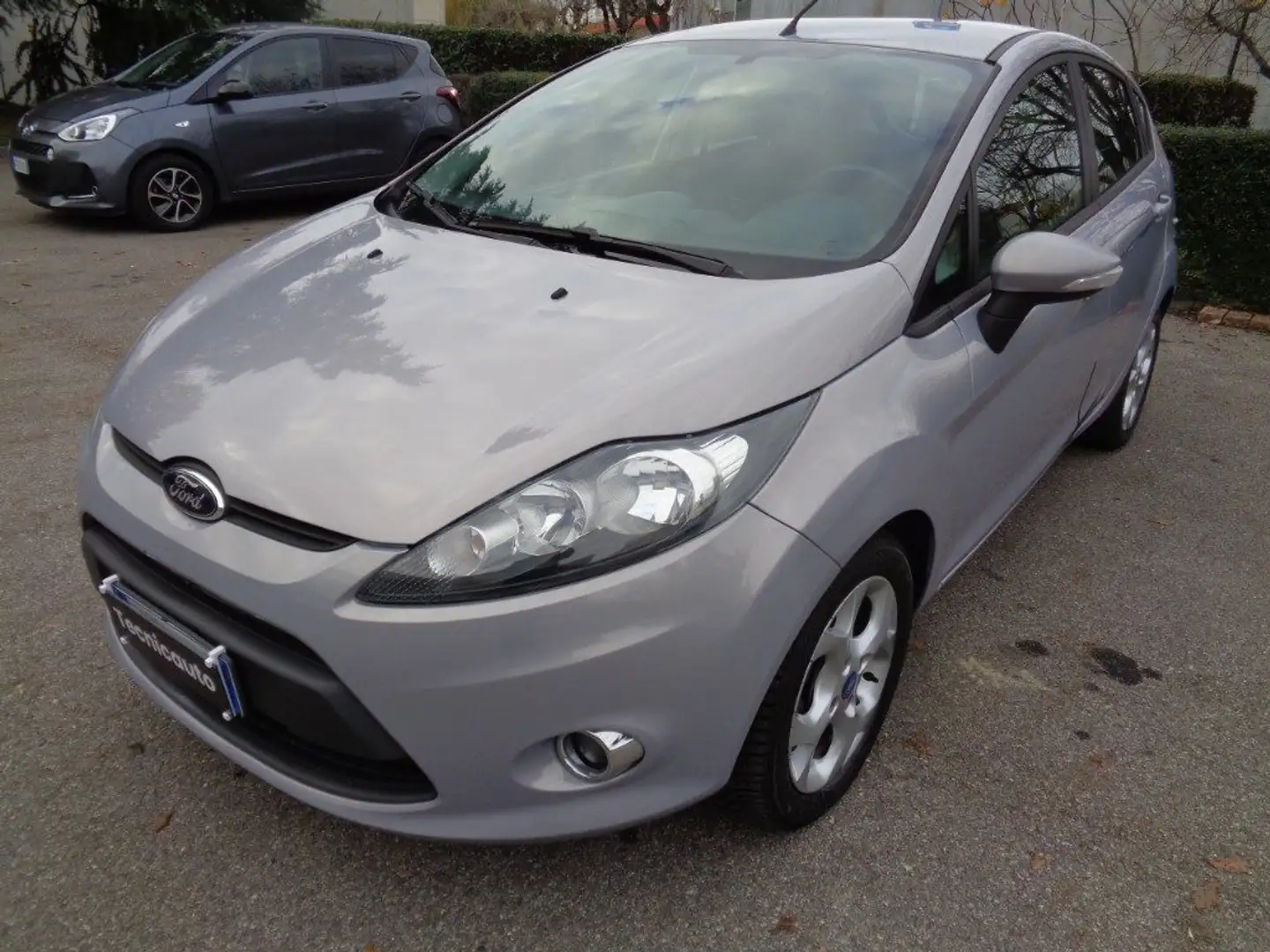 Ford Fiesta Ikon 1.4 5 porte Bz.- GPL *OK NEOPATENTATO* Grijs - 2