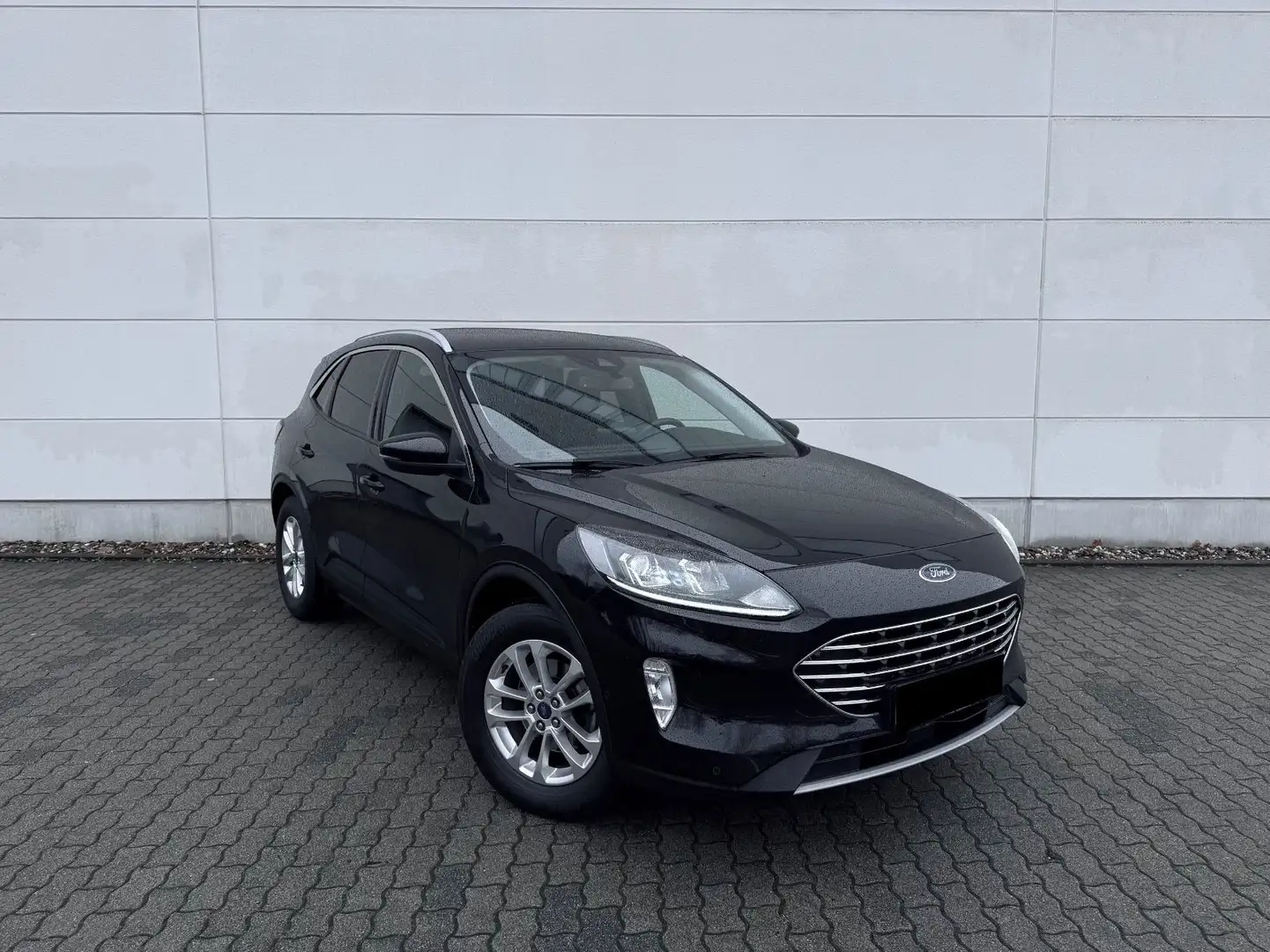 Ford Kuga Titanium*AUT*Kamera*Assistenten*Navi*1.Hand Schwarz - 2