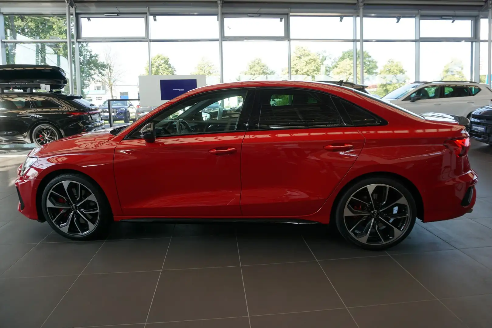 Audi S3 Limousine Navi Pano Carbon ACC HUD BO UPE68´€ Rood - 2