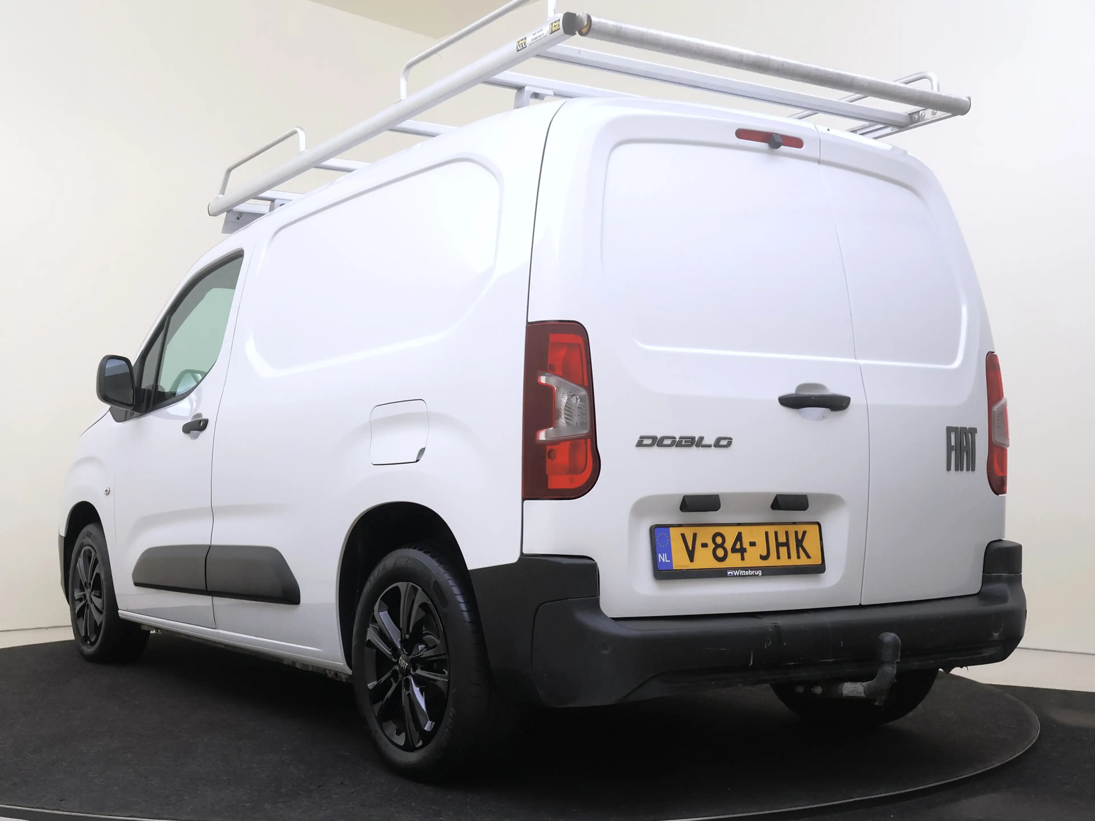 Fiat Doblo 1.5 BlueHDi 100 S&S L1 650kg — photo 4