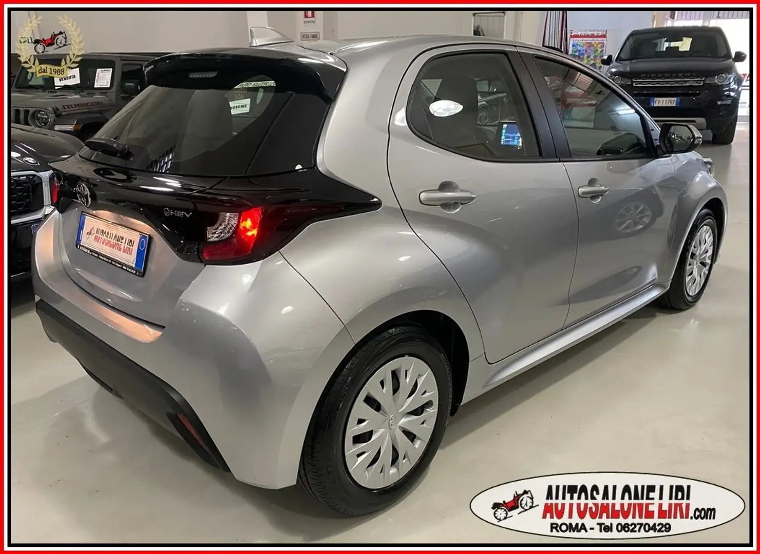 Toyota Yaris 1.5H ACTIVE E-CVT *NEOPATENTATI* Zilver - 2