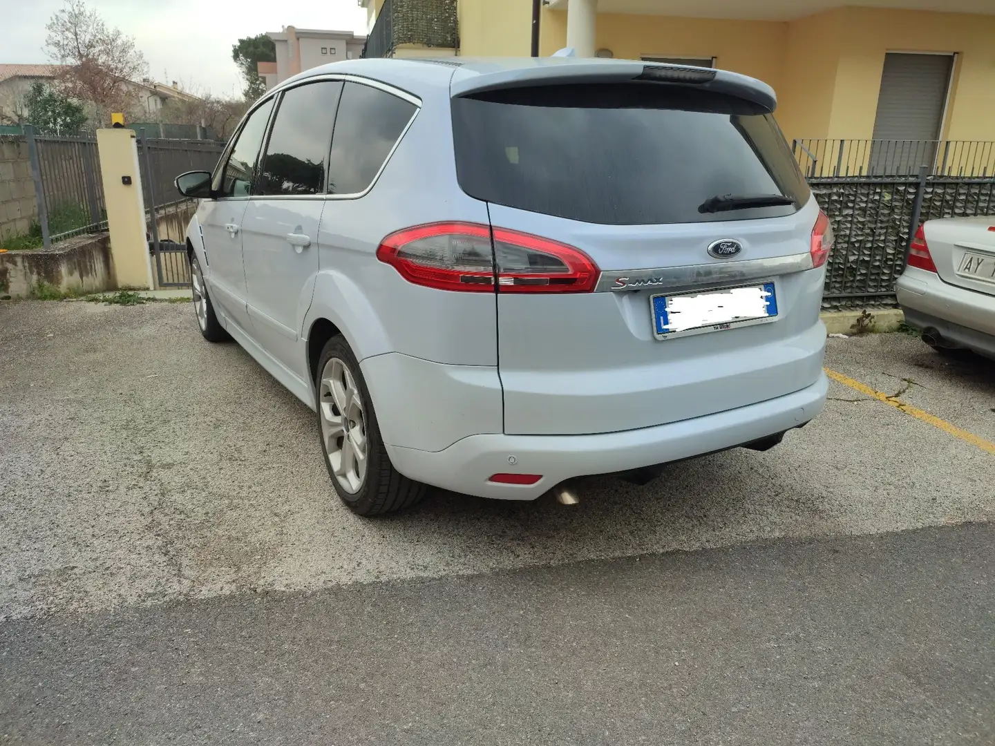 Ford S-Max Titanium x sport  2.0 TDCi 163 CV Bílá - 2