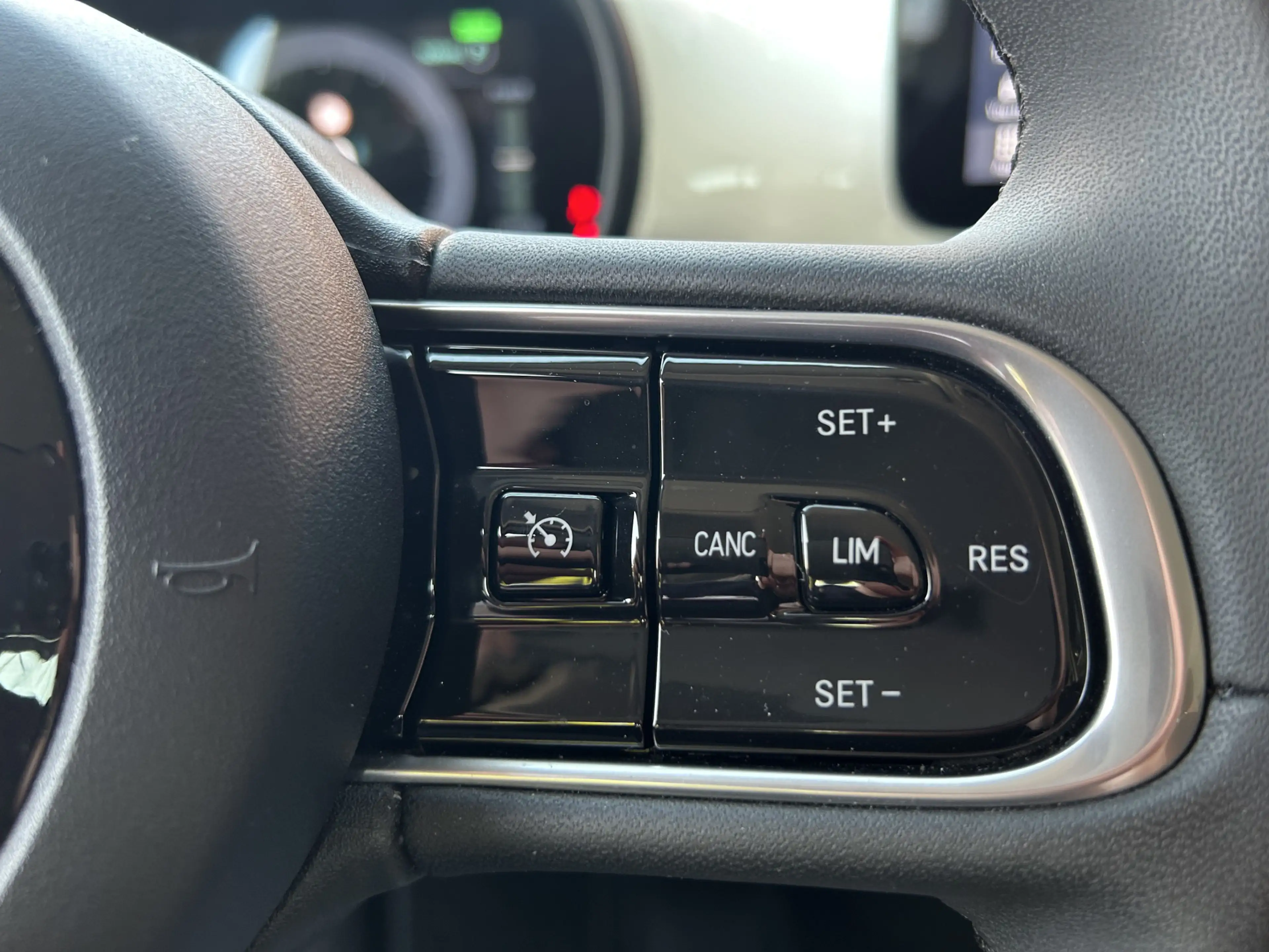 Fiat 500 Icon 42 kWh // APPLE CARPLAY / ANDROID AUTO // CLI — photo 10