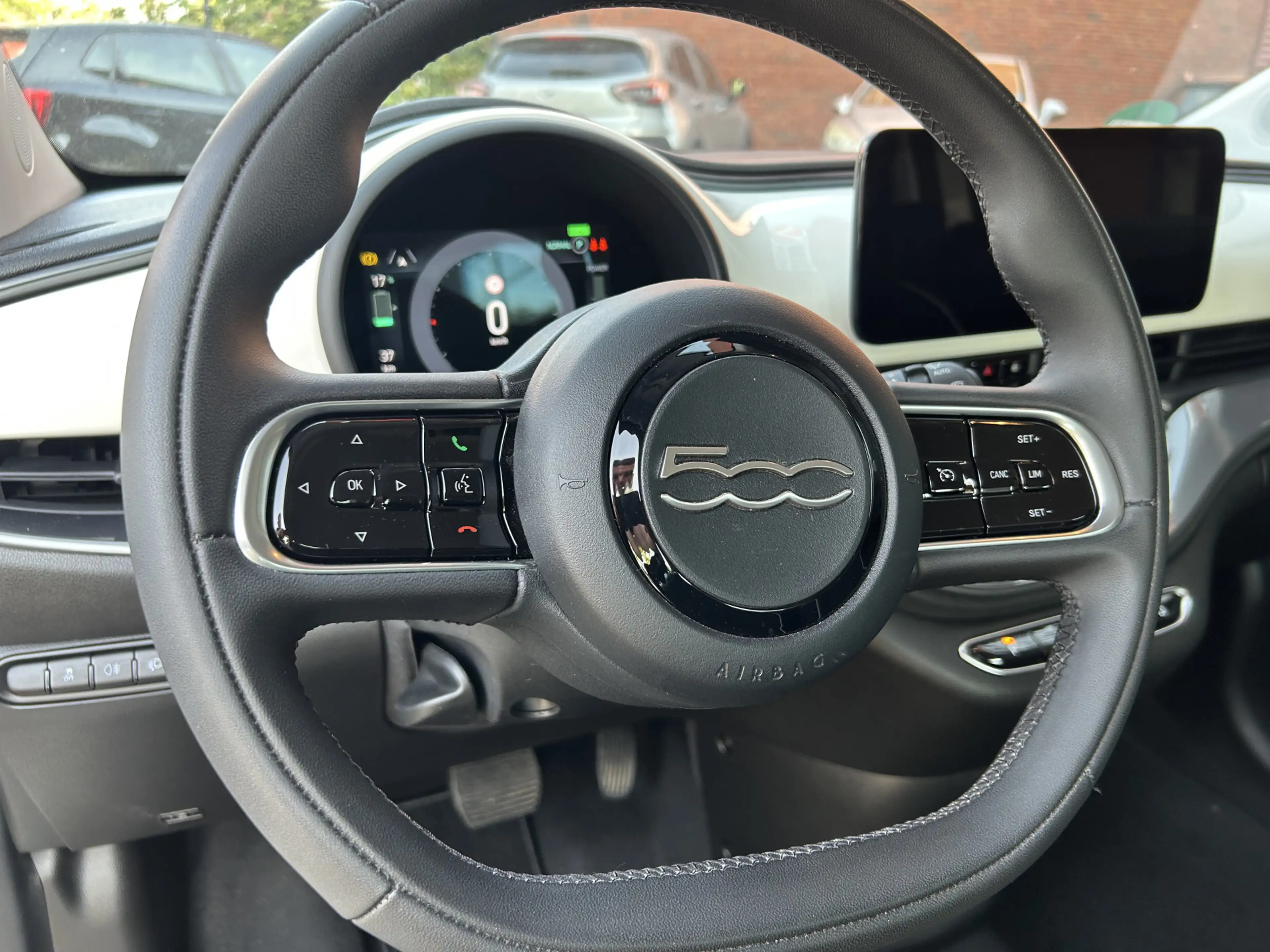 Fiat 500 Icon 42 kWh // APPLE CARPLAY / ANDROID AUTO // CLI — photo 7