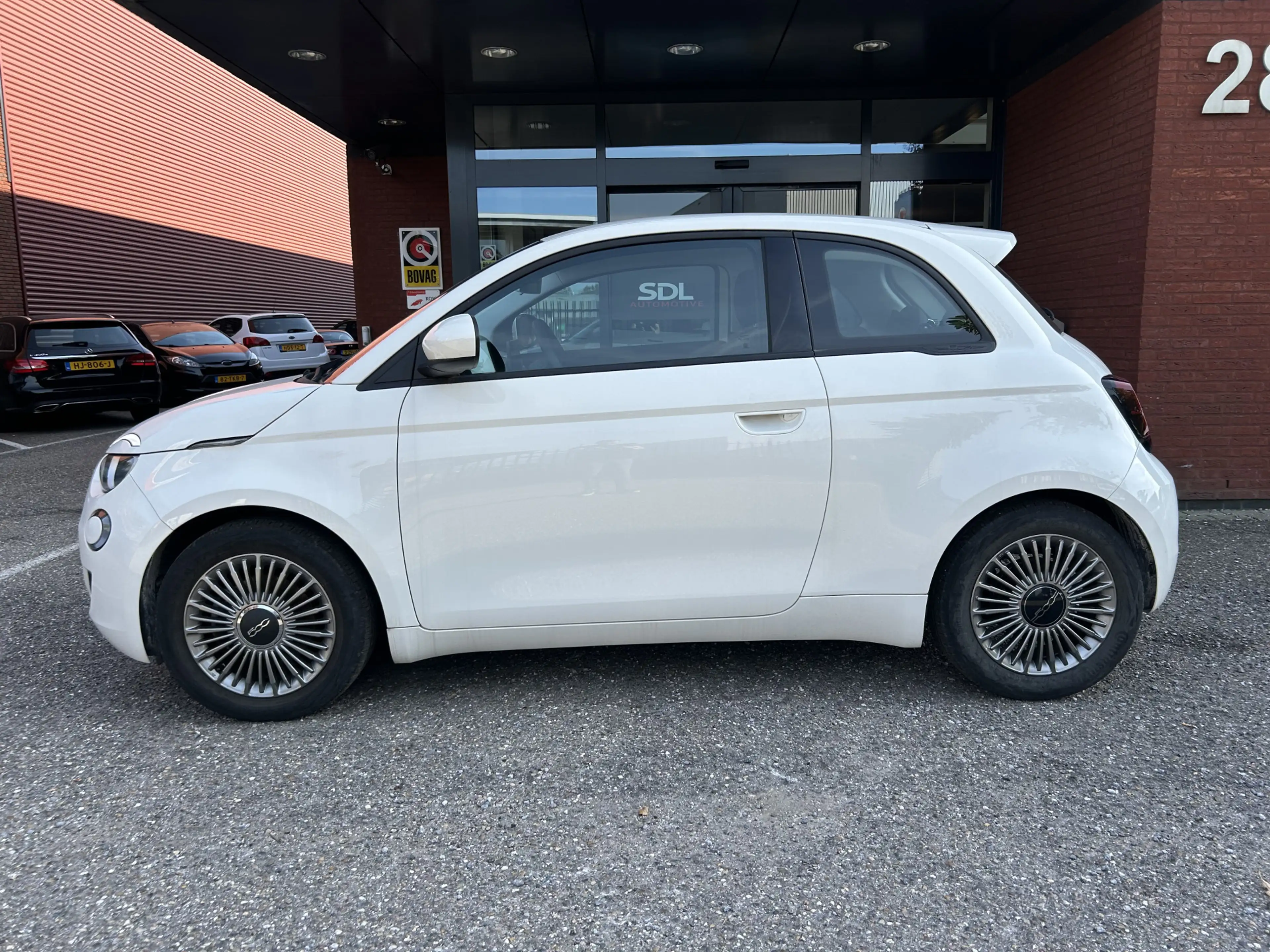 Fiat 500 Icon 42 kWh // APPLE CARPLAY / ANDROID AUTO // CLI — photo 4
