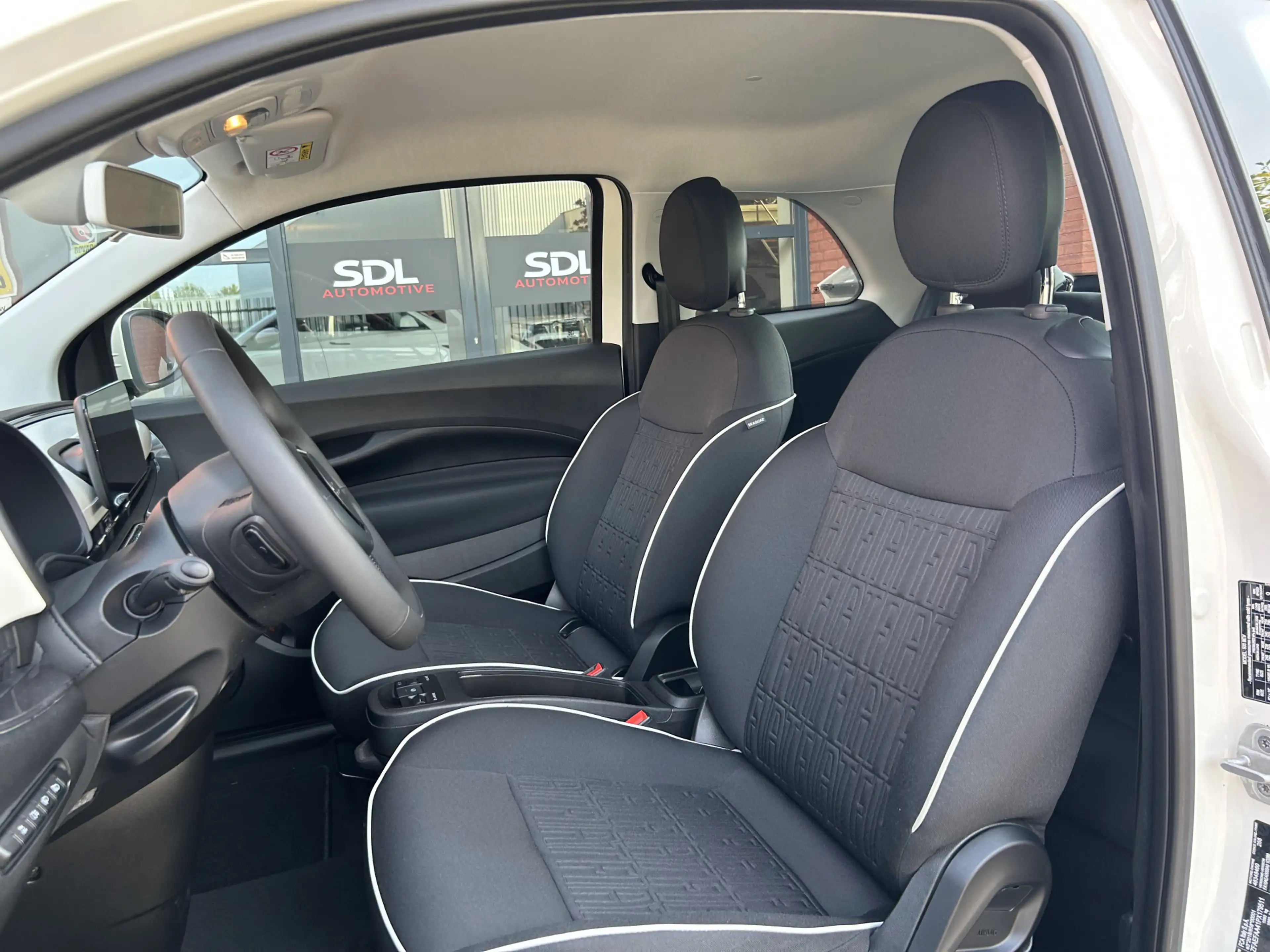 Fiat 500 Icon 42 kWh // APPLE CARPLAY / ANDROID AUTO // CLI — photo 8