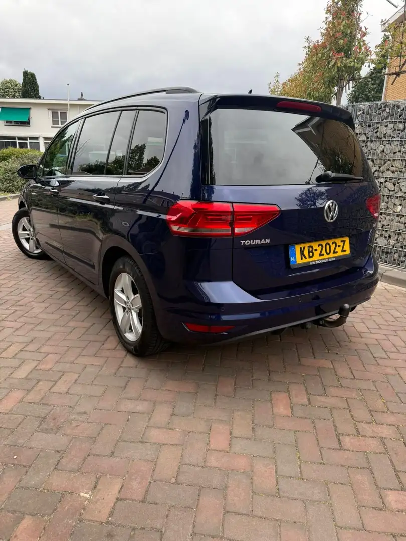 Volkswagen Touran 1.6 TDI SCR Connected Series 7p * Nette Auto* Blauw - 2