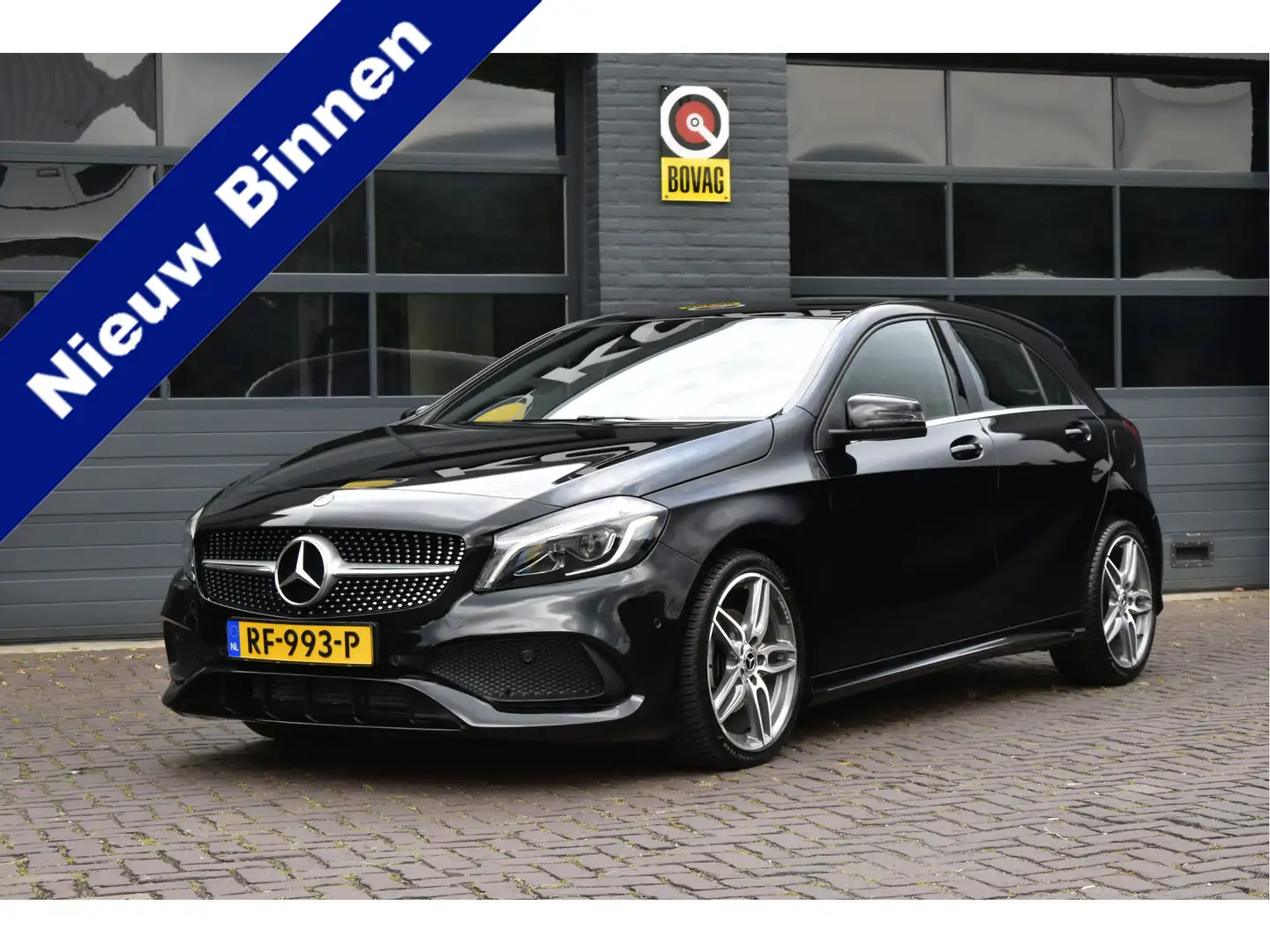 Mercedes-Benz A 180 Business Solution AMG Upgrade Edition Zwart - 1