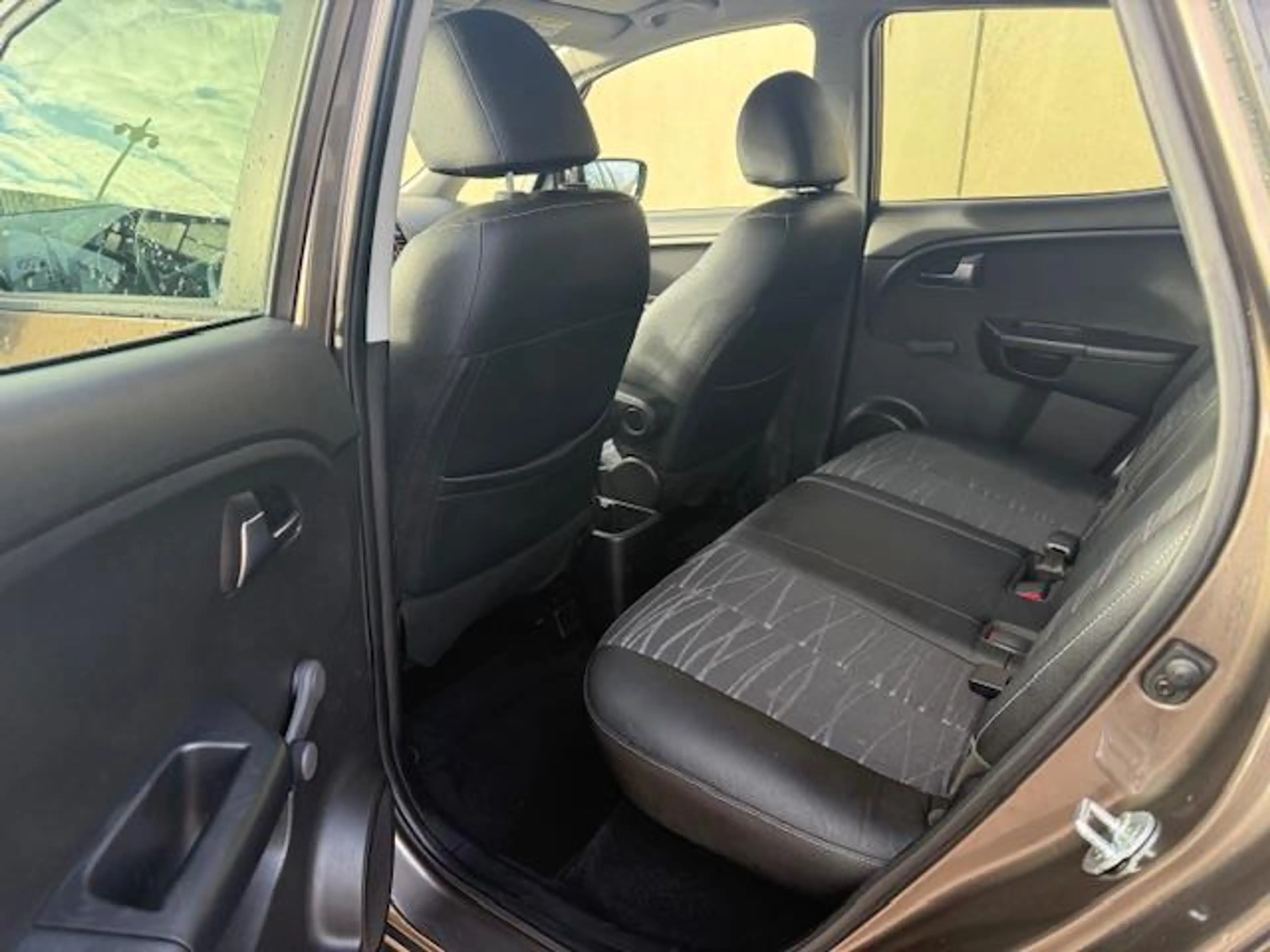 Kia Venga 1.4 CVVT DynamicPLusLine/NAVI/CAMERA/PDC/LEDER/CRU — photo 12