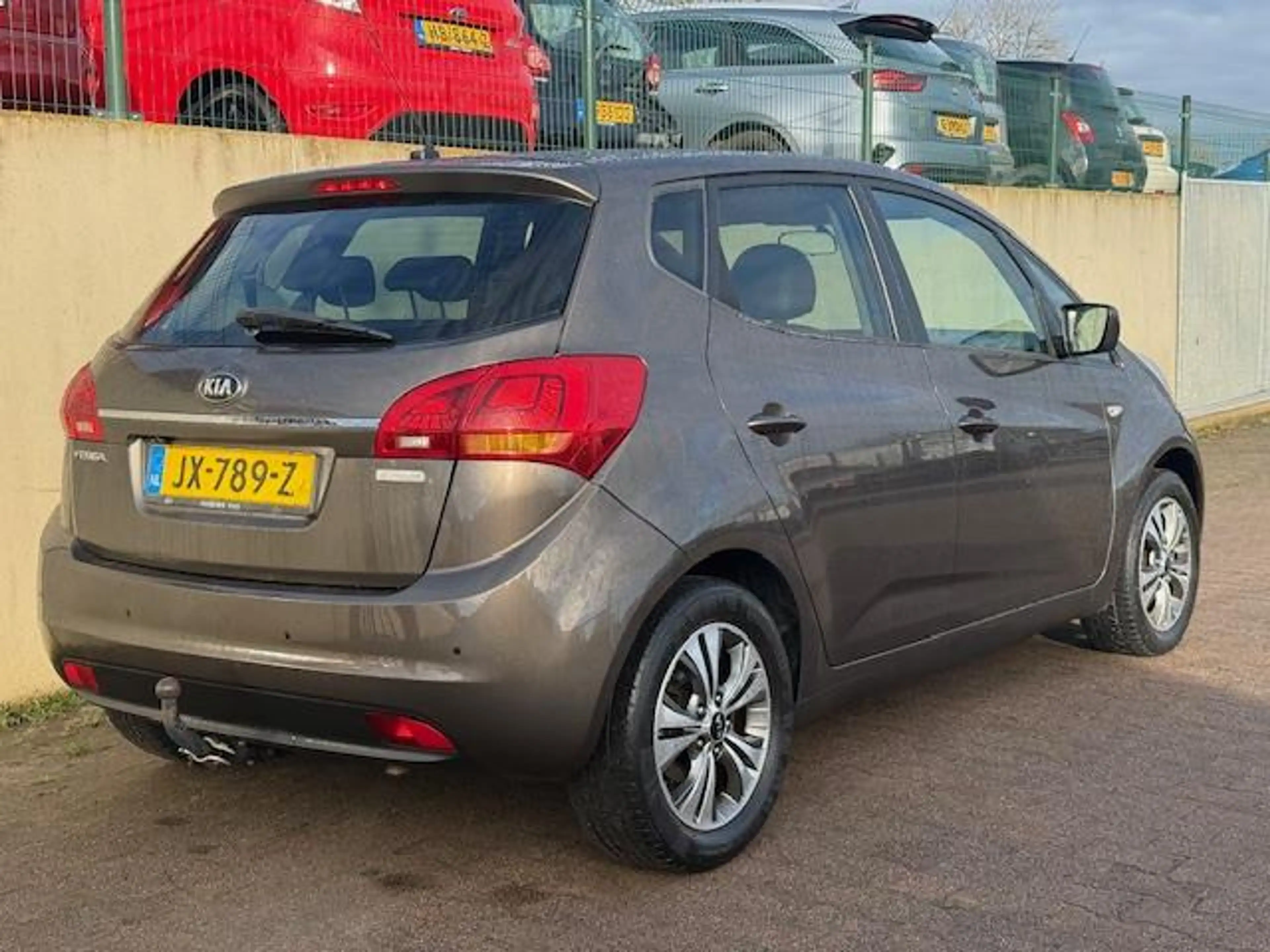Kia Venga 1.4 CVVT DynamicPLusLine/NAVI/CAMERA/PDC/LEDER/CRU — photo 7
