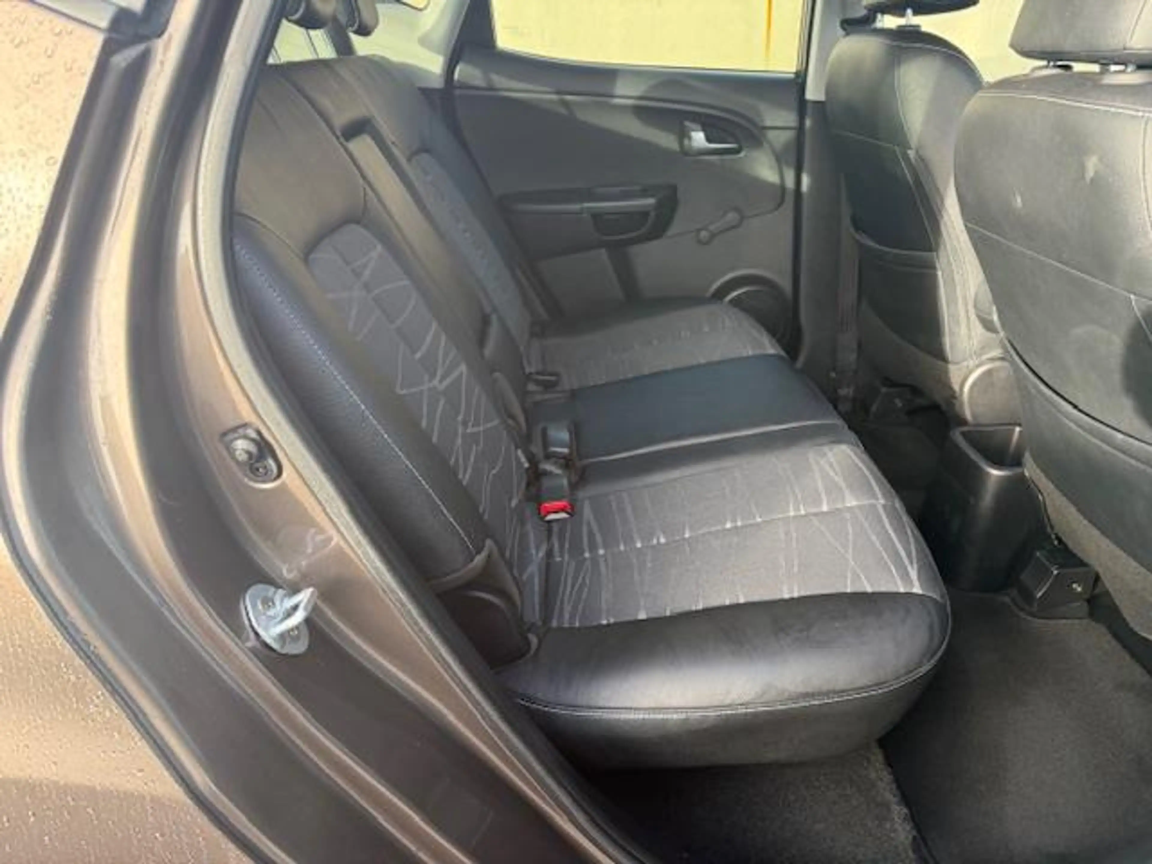 Kia Venga 1.4 CVVT DynamicPLusLine/NAVI/CAMERA/PDC/LEDER/CRU — photo 15