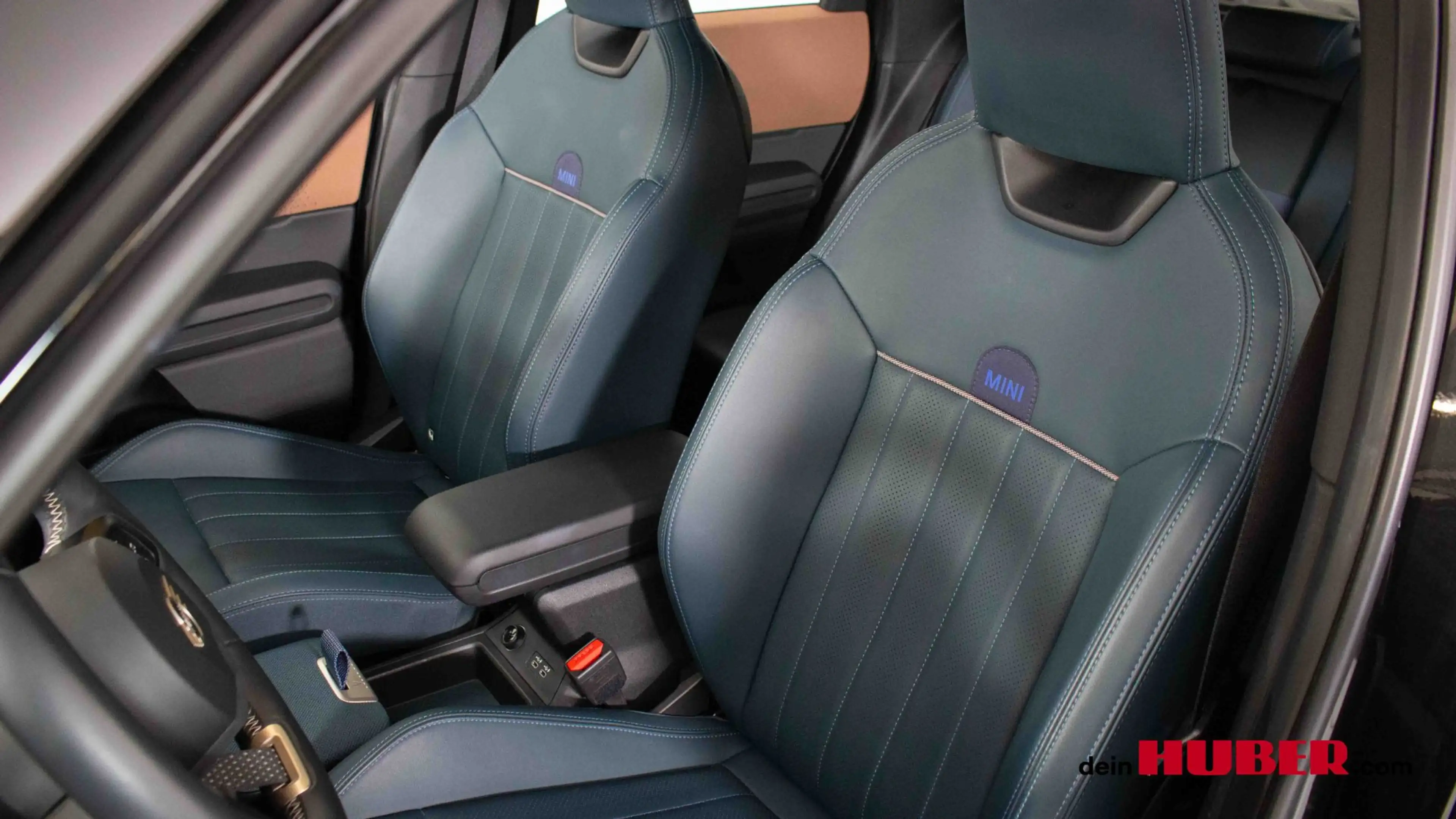 MINI Countryman C Countryman C — photo 10