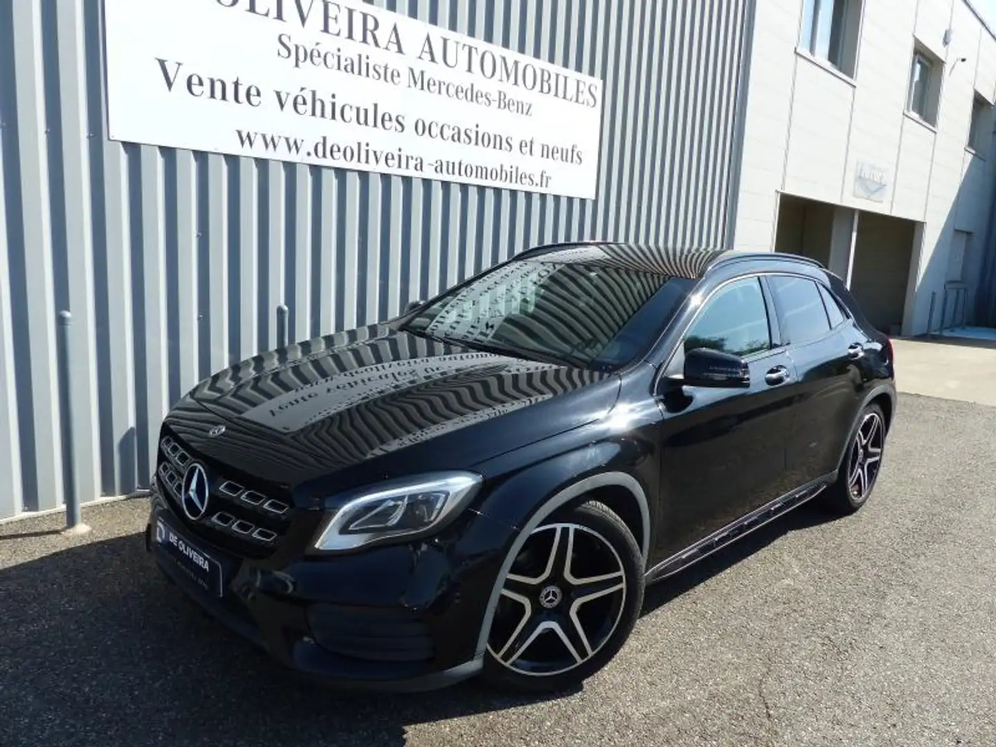 Mercedes-Benz GLA 220 220 d 170ch Fascination 7G-DCT Euro6c Noir - 1