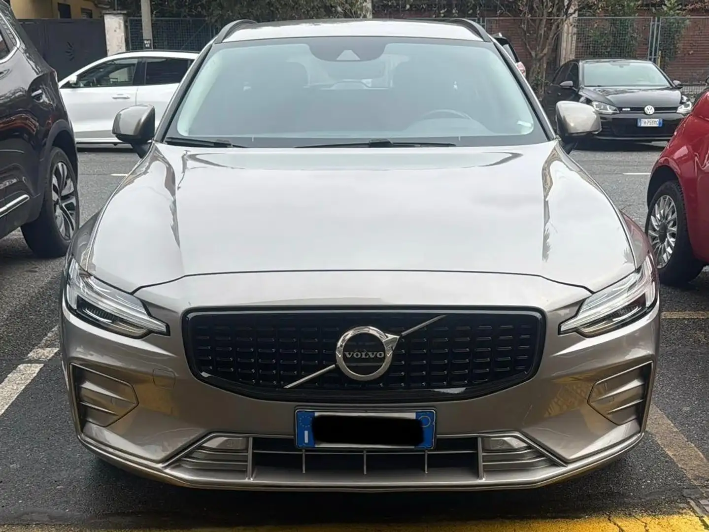 Volvo V60 V60 II 2019 2.0 d3 R-design Bronzo - 1