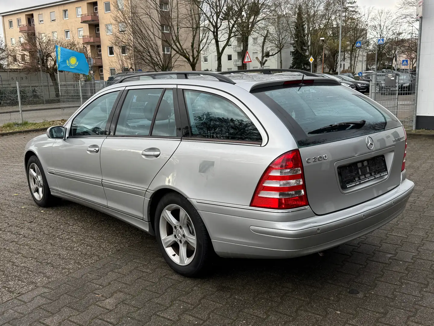 Mercedes-Benz C 200 C 200 T Kompressor (203.242) Silber - 2