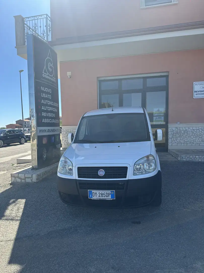 Fiat Doblo 1.6 16v natural power Active - 1