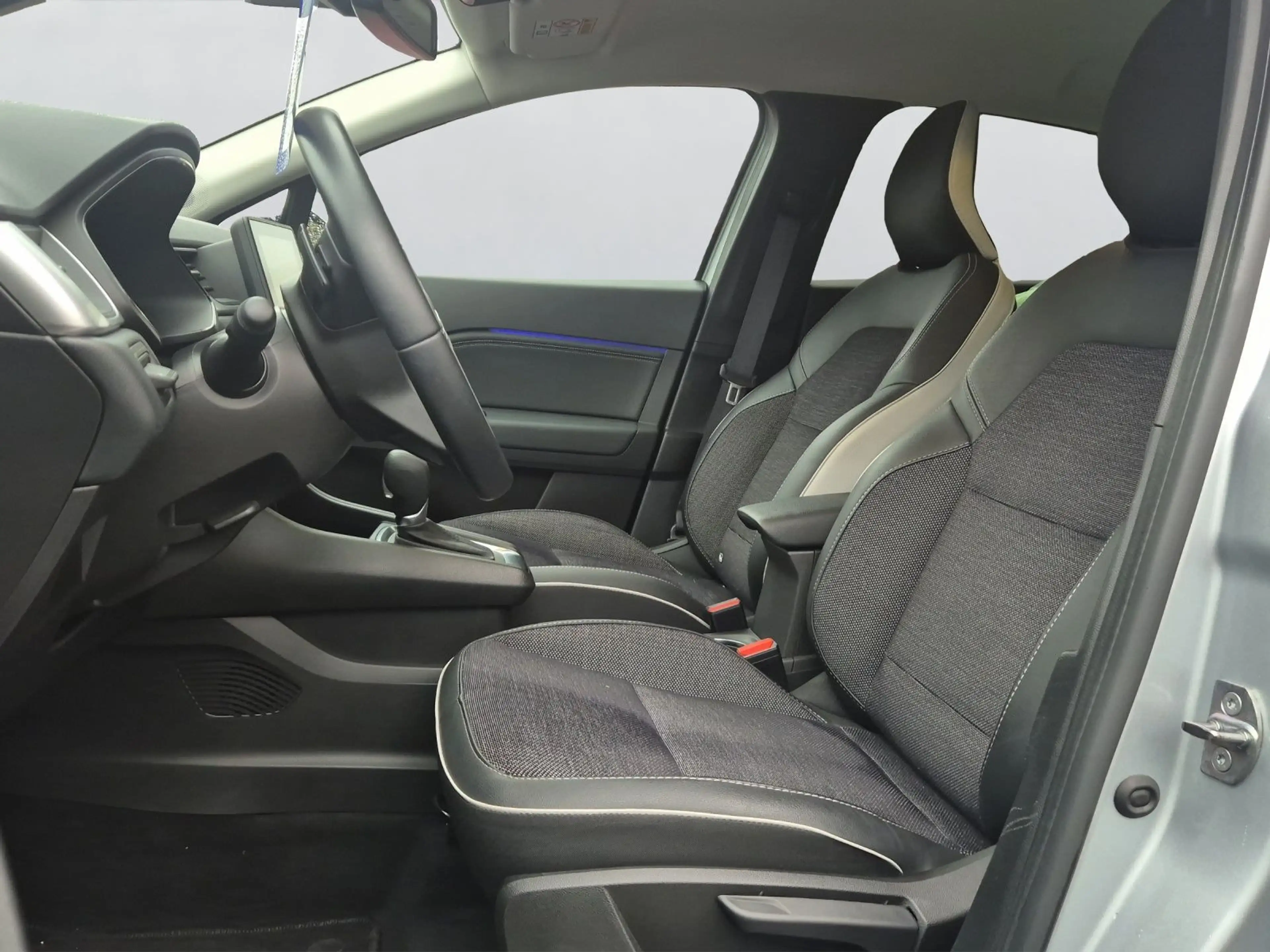Renault Captur II Techno Hybrid 1.3 TCe*KAMERA*LED*SITZH — photo 9