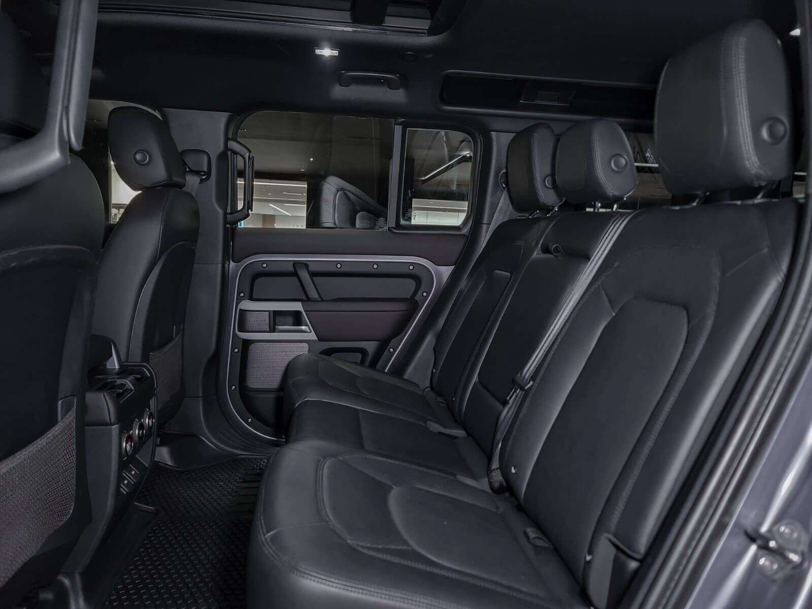 2024 Land Rover Defender S | BC Vehicle | No Claims | Sunroof | Navigation thumb 20