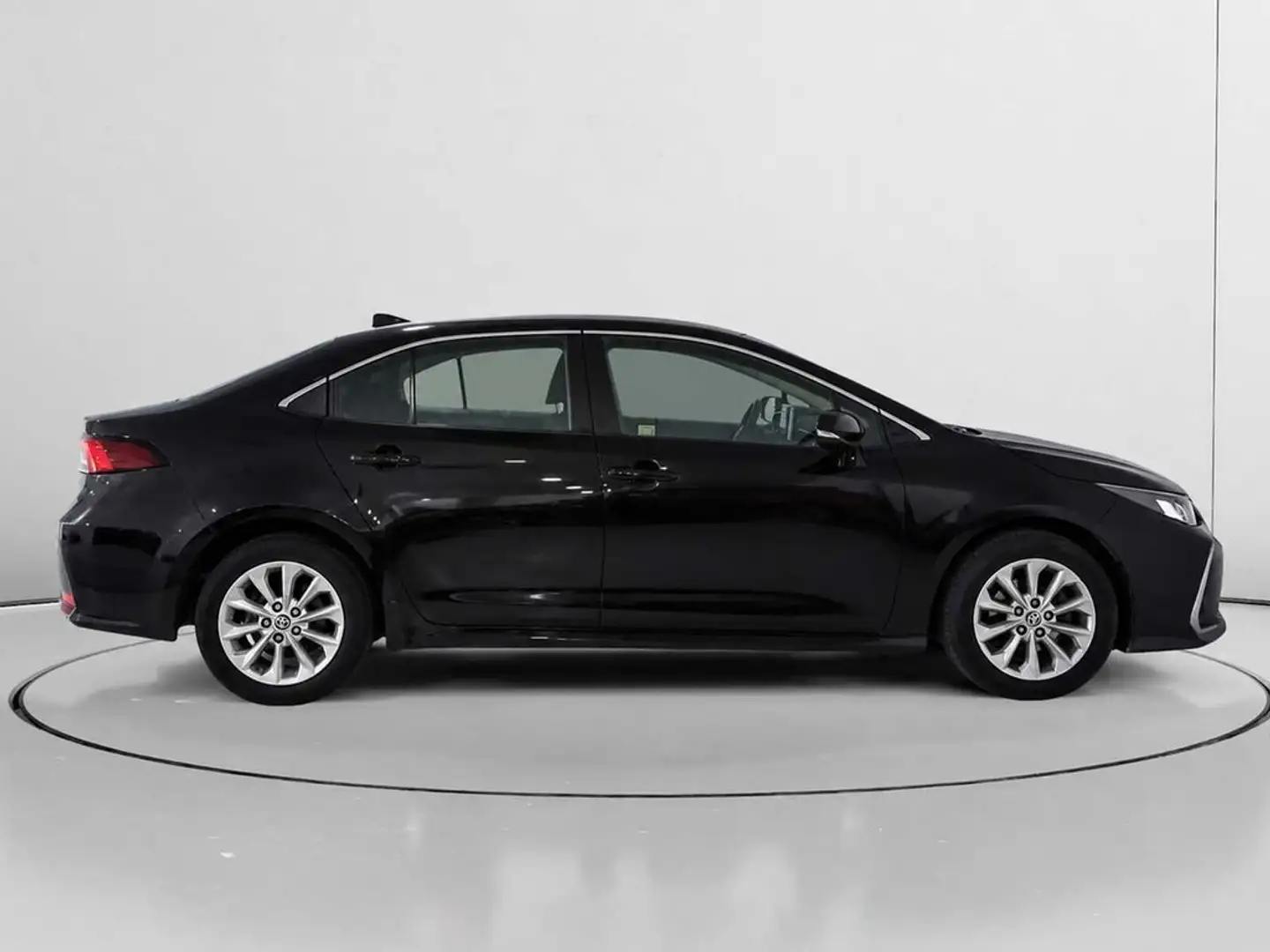 Toyota Corolla 1.5 Sedan 92 kW (125 CV) Negro - 2