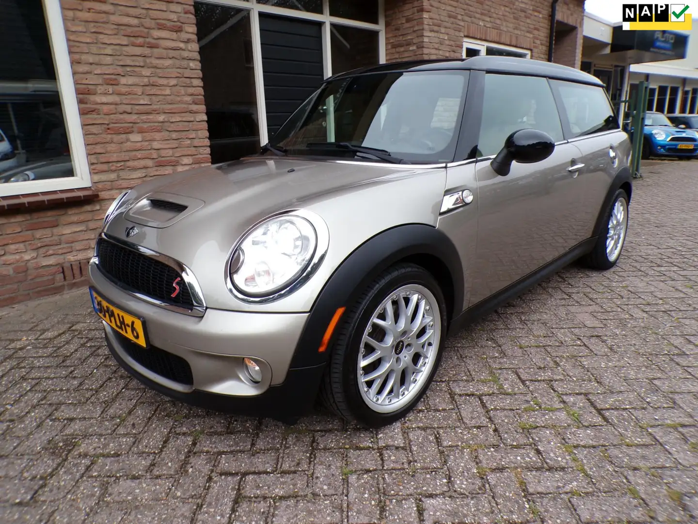 MINI Cooper S Mini 1.6 Automaat / Leder / Panoramadak Grijs - 1