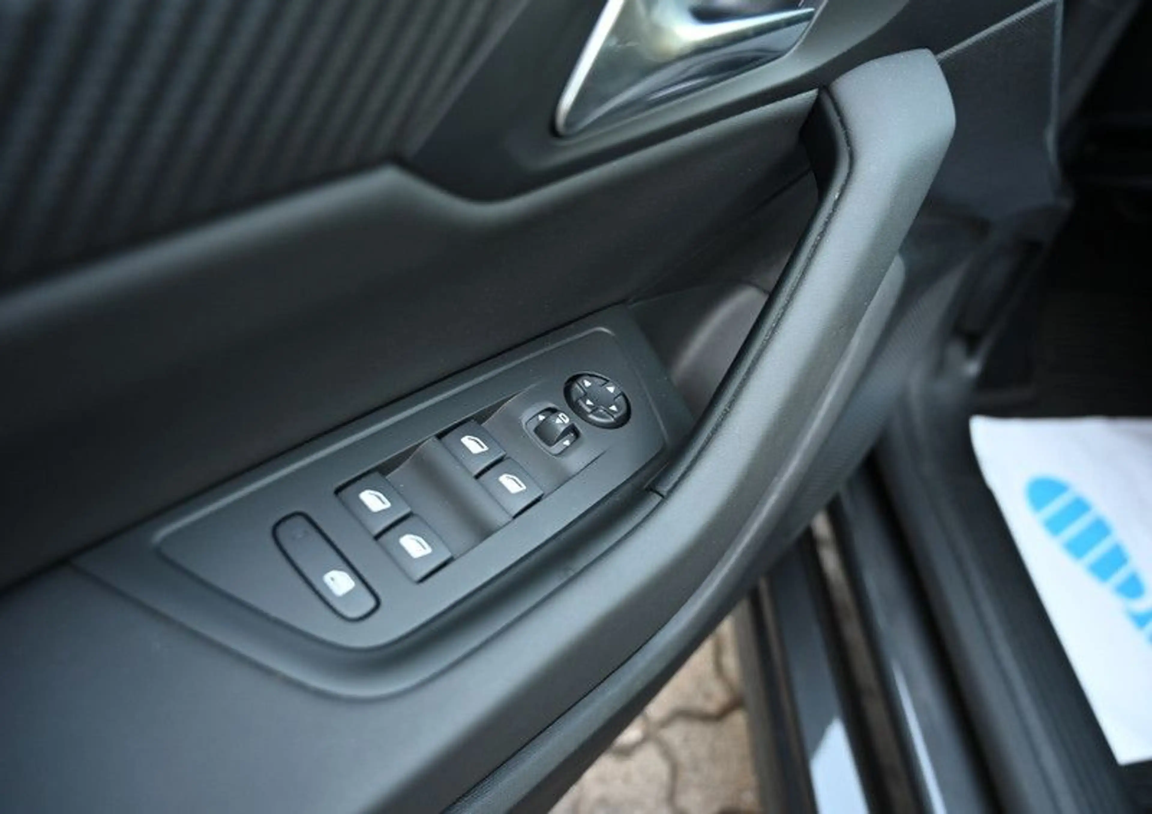 Peugeot 508 SW Hybrid 225 Allure LED KAMERA 1.Hd Navi — photo 15