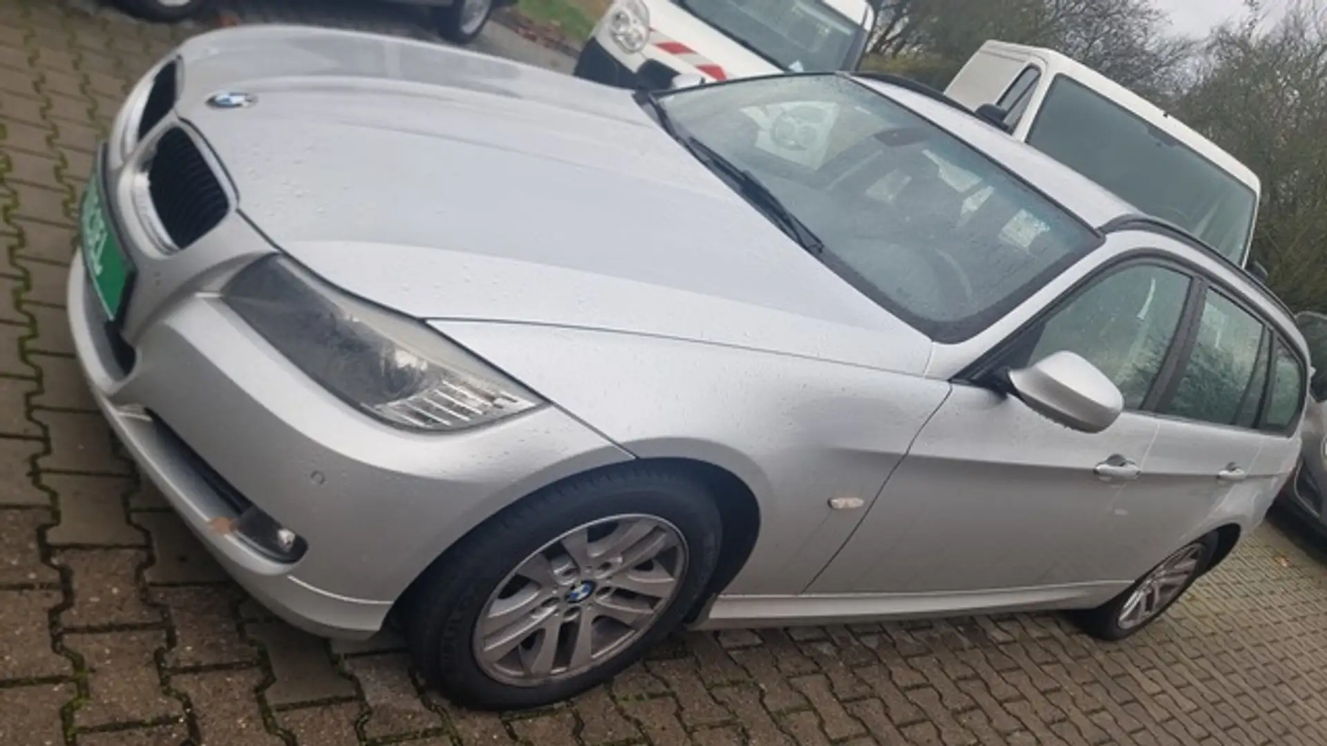 BMW 318 318d Touring Steptronik / Automatik TOPZUSTAND Silber - 1