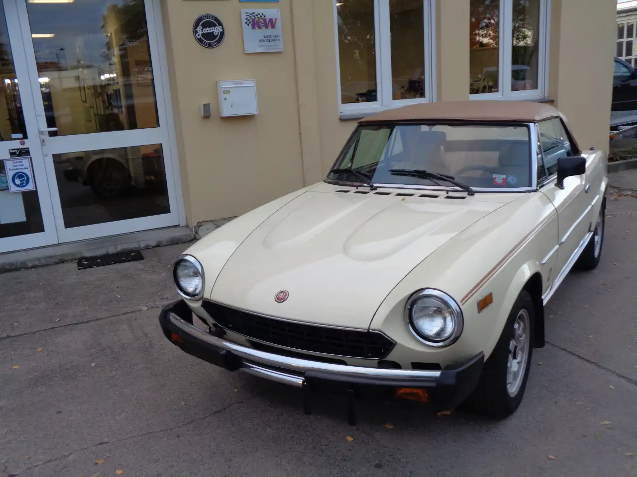 Fiat 124 Spider 2000 Turbo Limited Edition, foto 5