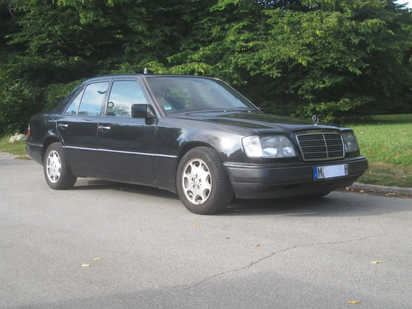 Mercedes-Benz 200 200 Schwarz - 2