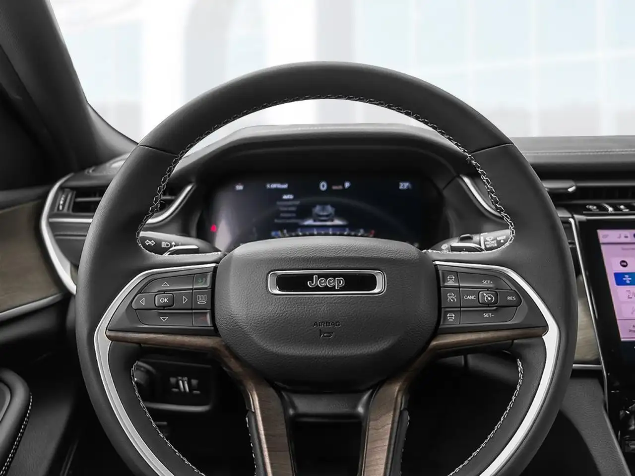 Jeep Grand Cherokee снимка Jeep Grand Cherokee