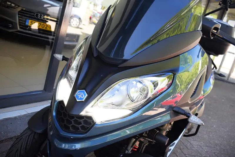 Piaggio MP3 300 - foto 7