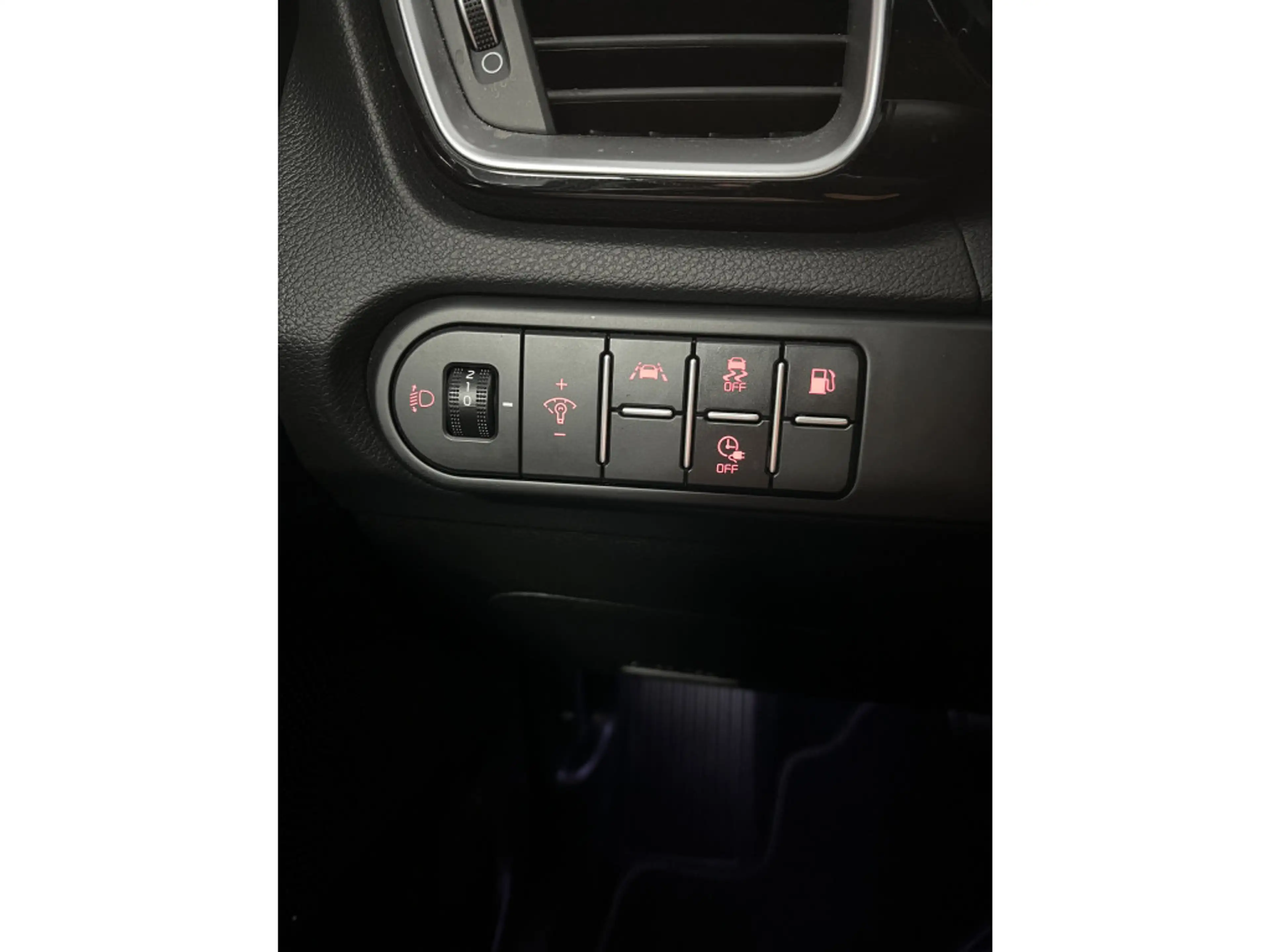 Kia XCeed 1.6 GDi PHEV PLUG-IN DynamicLine 1E EIGN/ECC/APPLE — photo 26