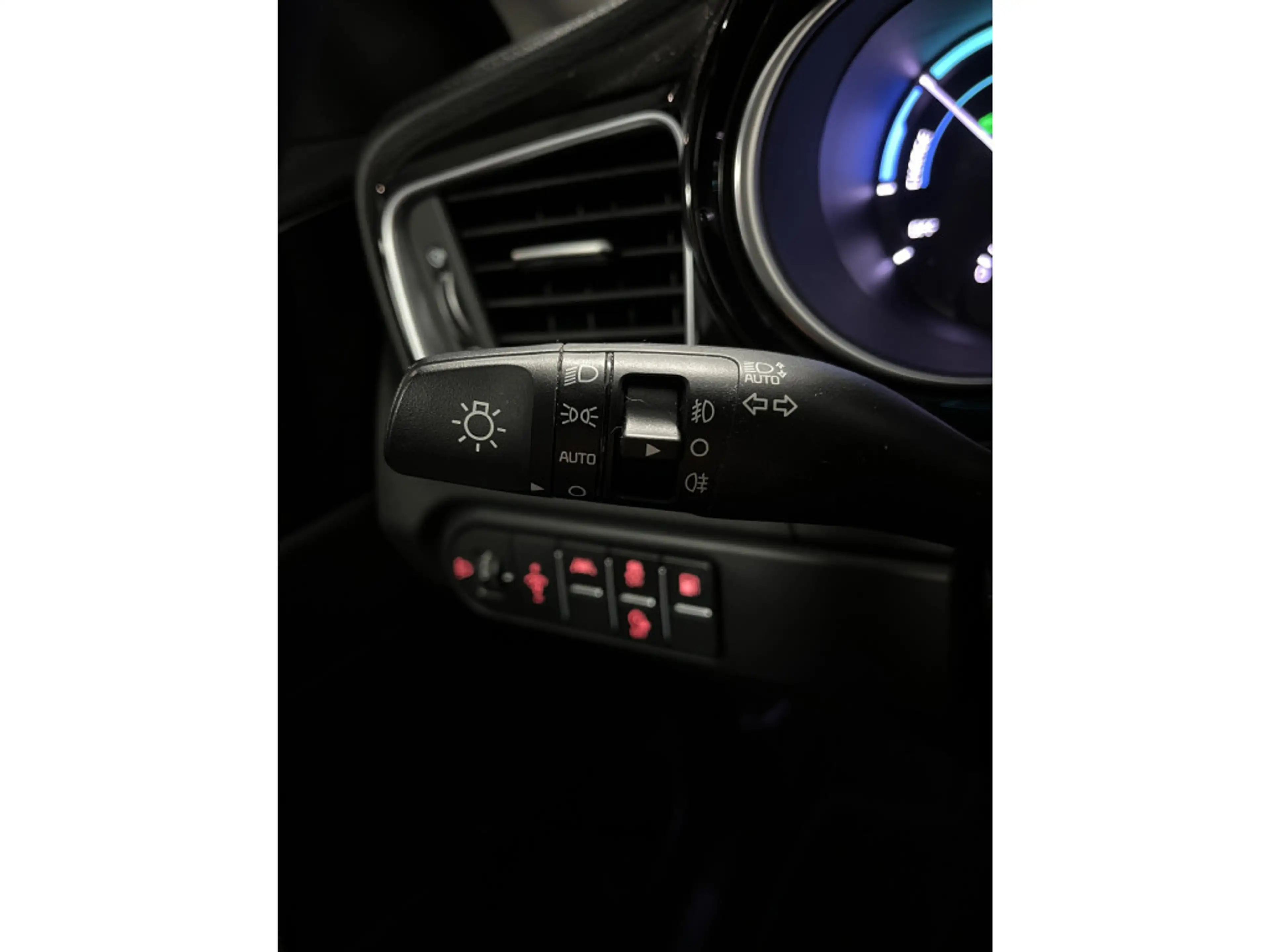 Kia XCeed 1.6 GDi PHEV PLUG-IN DynamicLine 1E EIGN/ECC/APPLE — photo 22