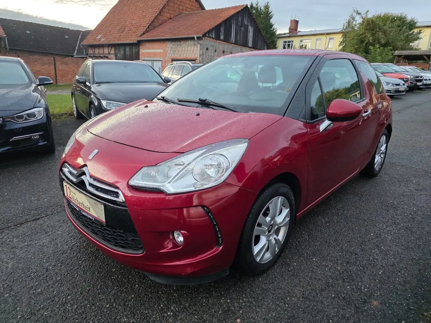 Citroen DS3 Chic1,4l  Klima  Tempo ALU -TÜV HÜ 08 2026 Rot - 1
